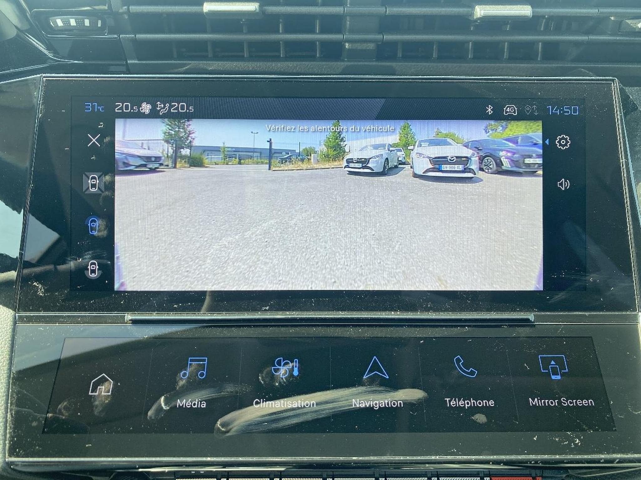 Peugeot 308 1.5 BLUEHDI 130 ALLURE EAT8 (2025) - Photo 17