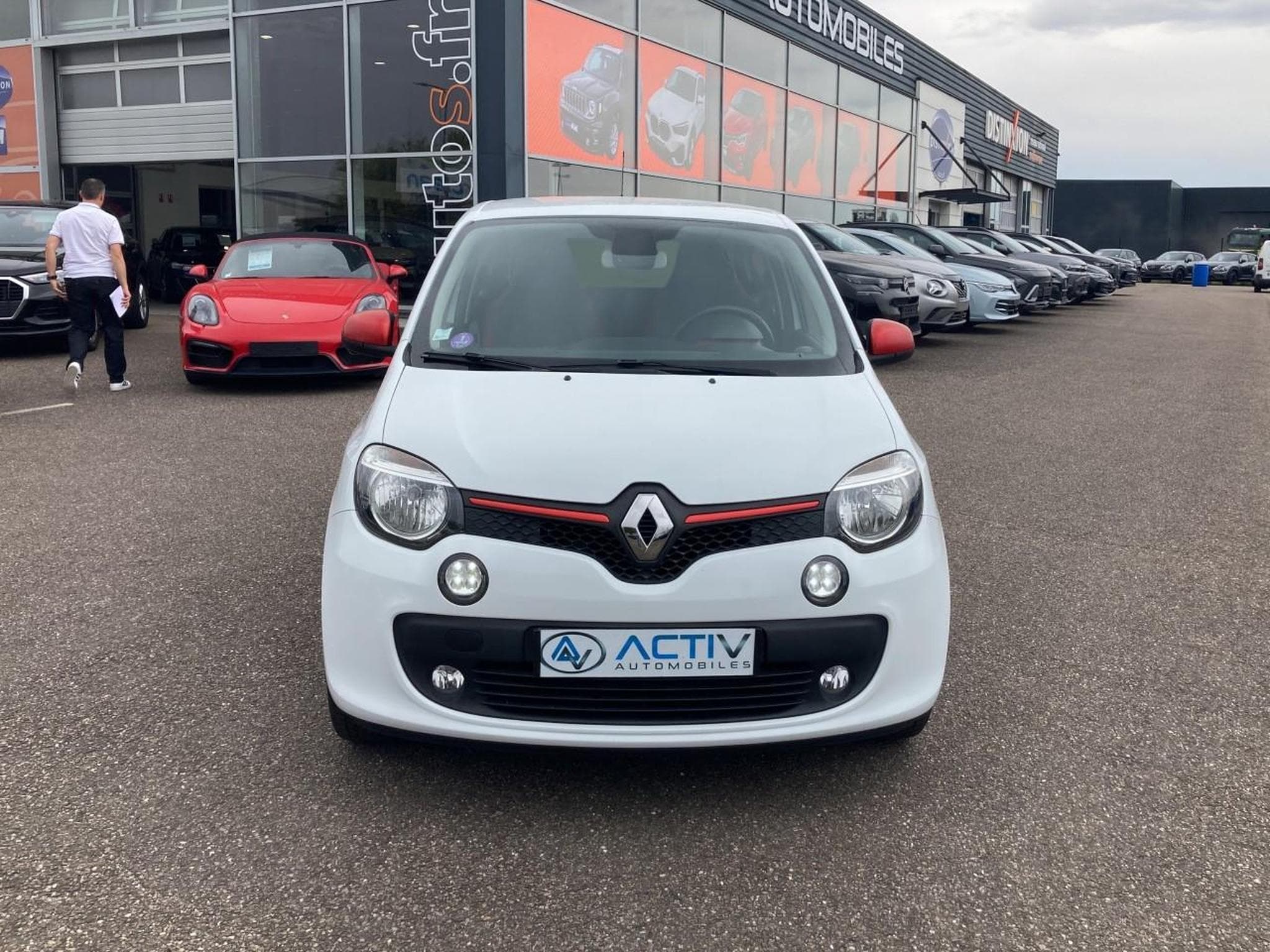 Renault Twingo 1.0 SCE 70 INTENS (2015) - Photo 2