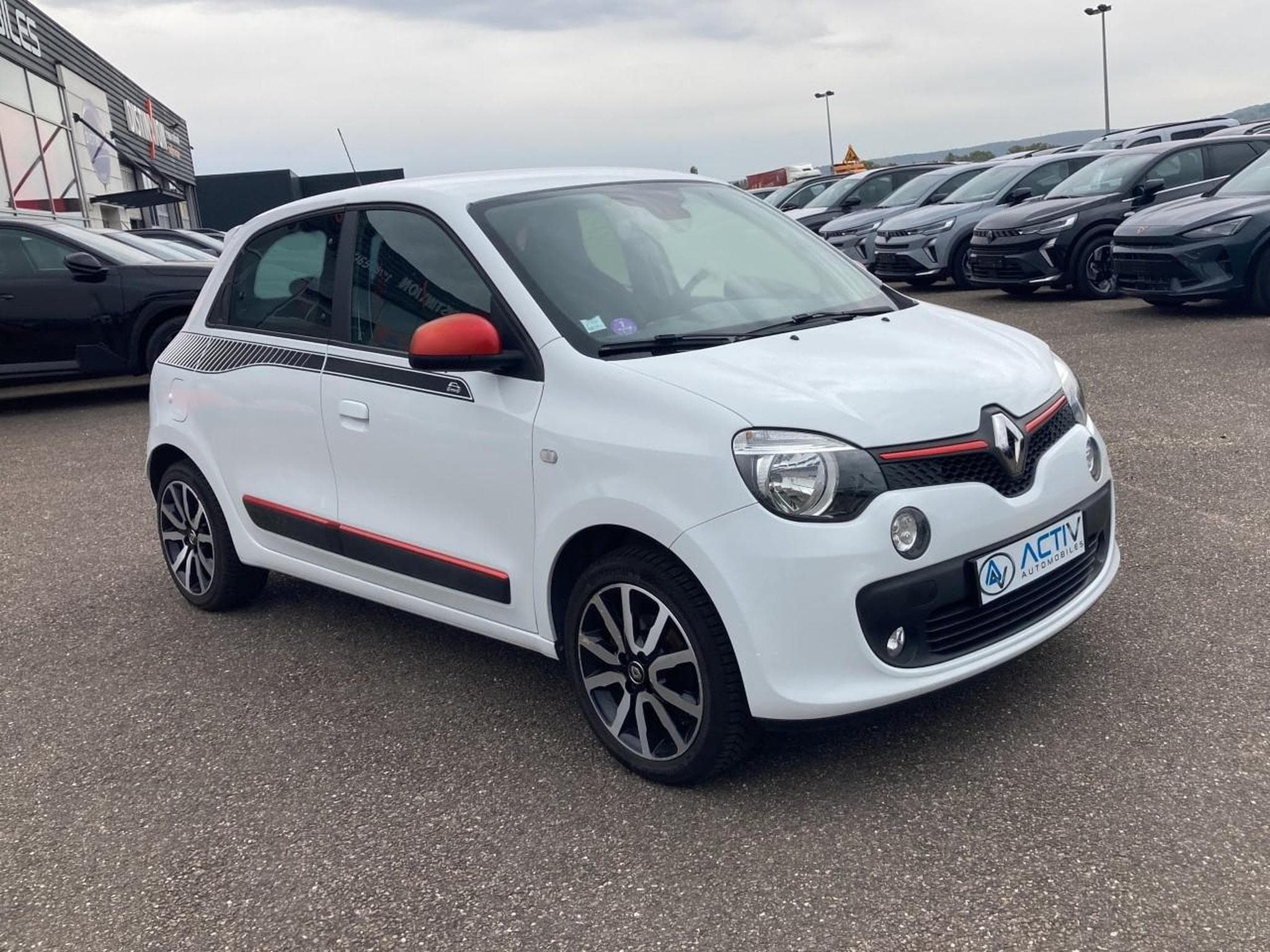 Renault Twingo 1.0 SCE 70 INTENS (2015) - Photo 3