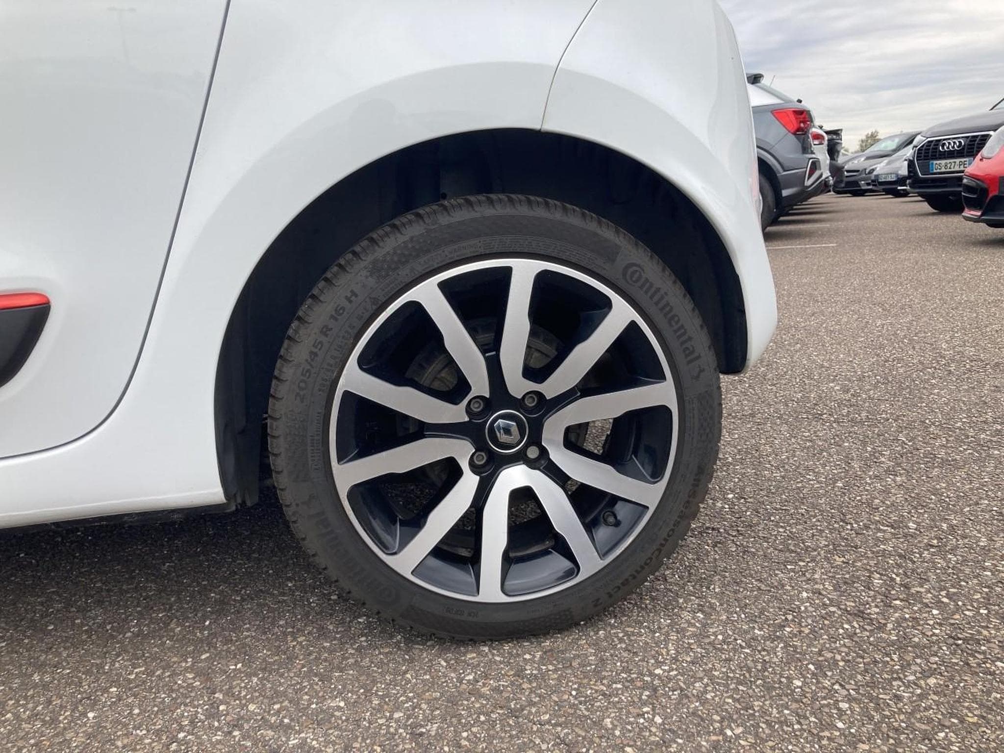 Renault Twingo 1.0 SCE 70 INTENS (2015) - Photo 9