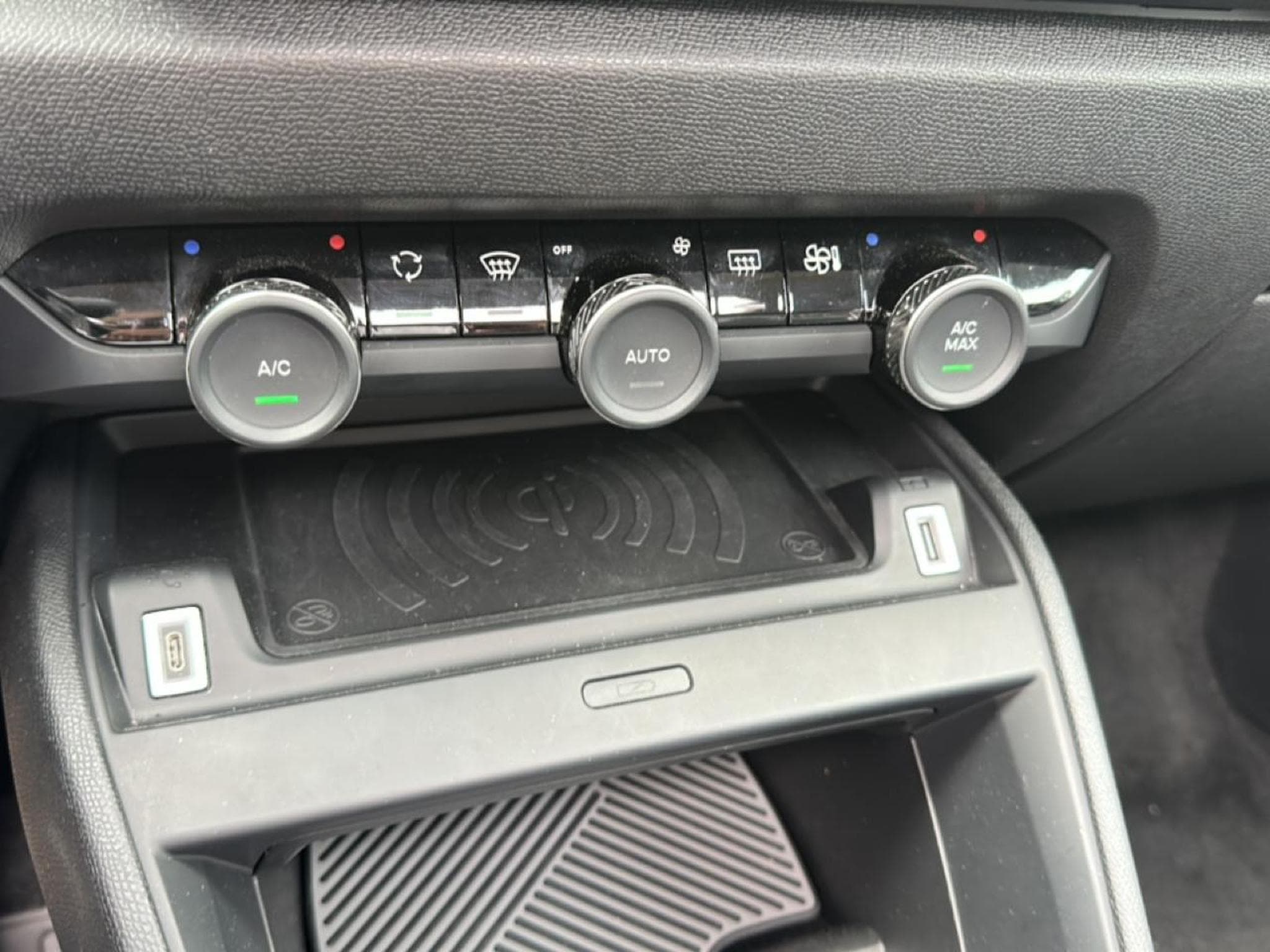 Citroen C4 1.5 BLUEHDI 130 MAX AUTOMATIQUE (2024) - Photo 18