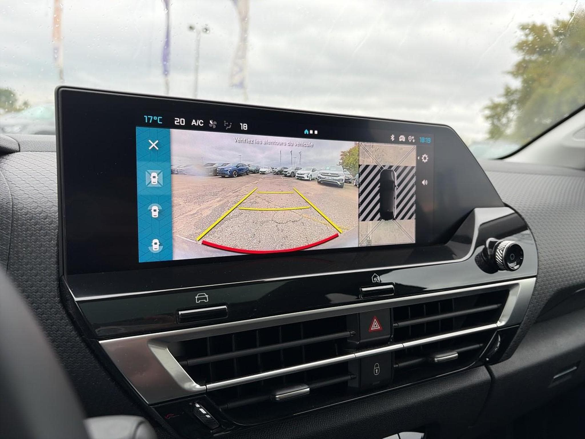 Citroen C4 1.5 BLUEHDI 130 MAX AUTOMATIQUE (2024) - Photo 17