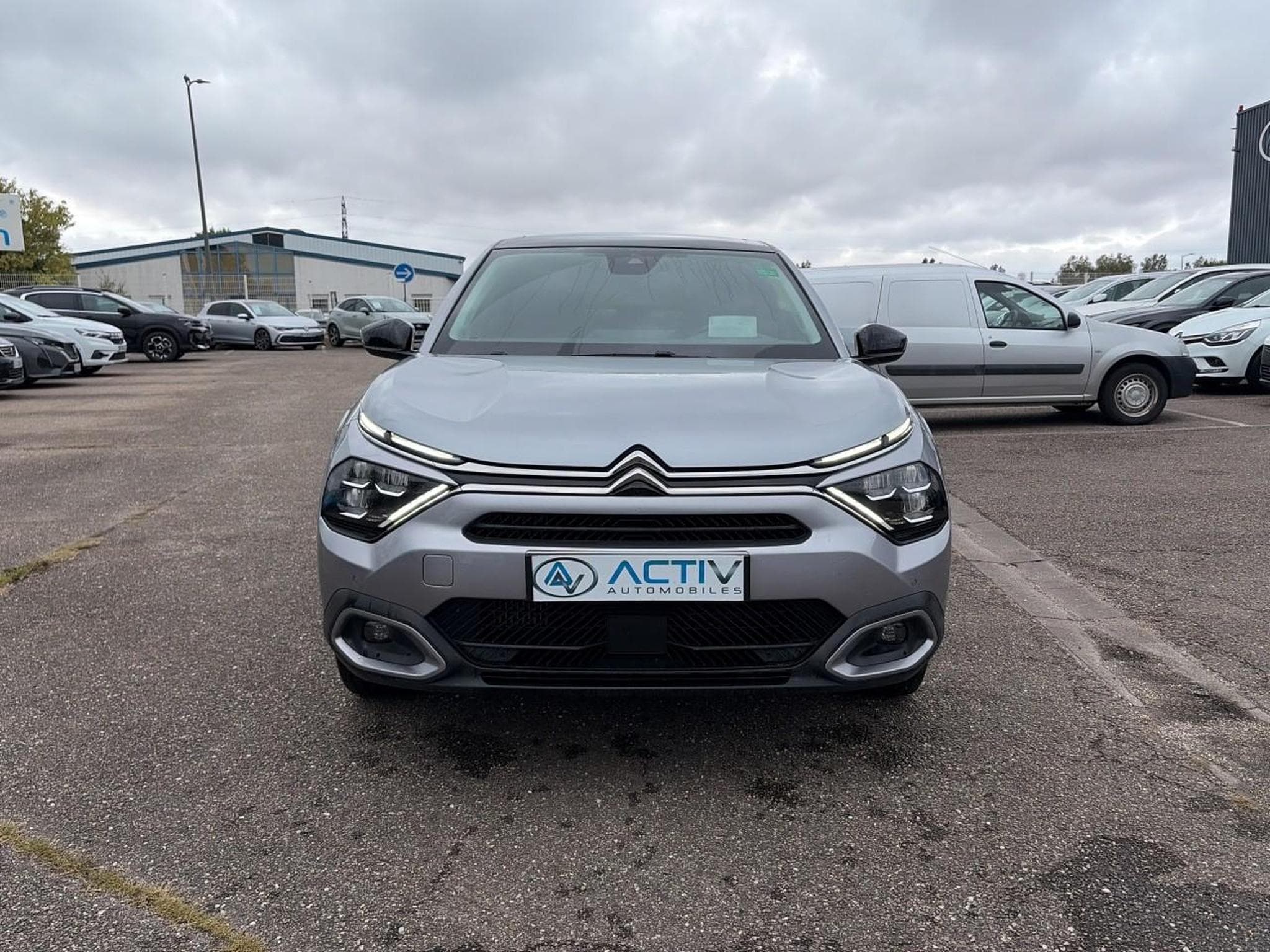 Citroen C4 1.5 BLUEHDI 130 MAX AUTOMATIQUE (2024) - Photo 2