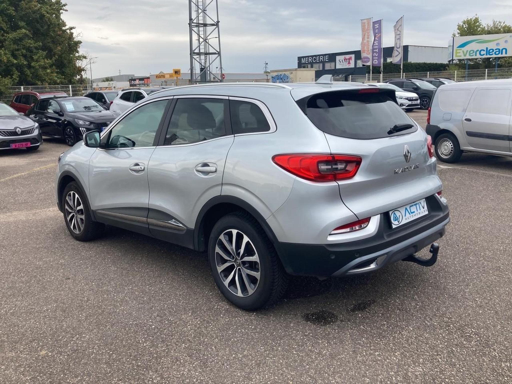 Renault KADJAR 1.3 TCE 160 INTENS EDC (2021) - Photo 7