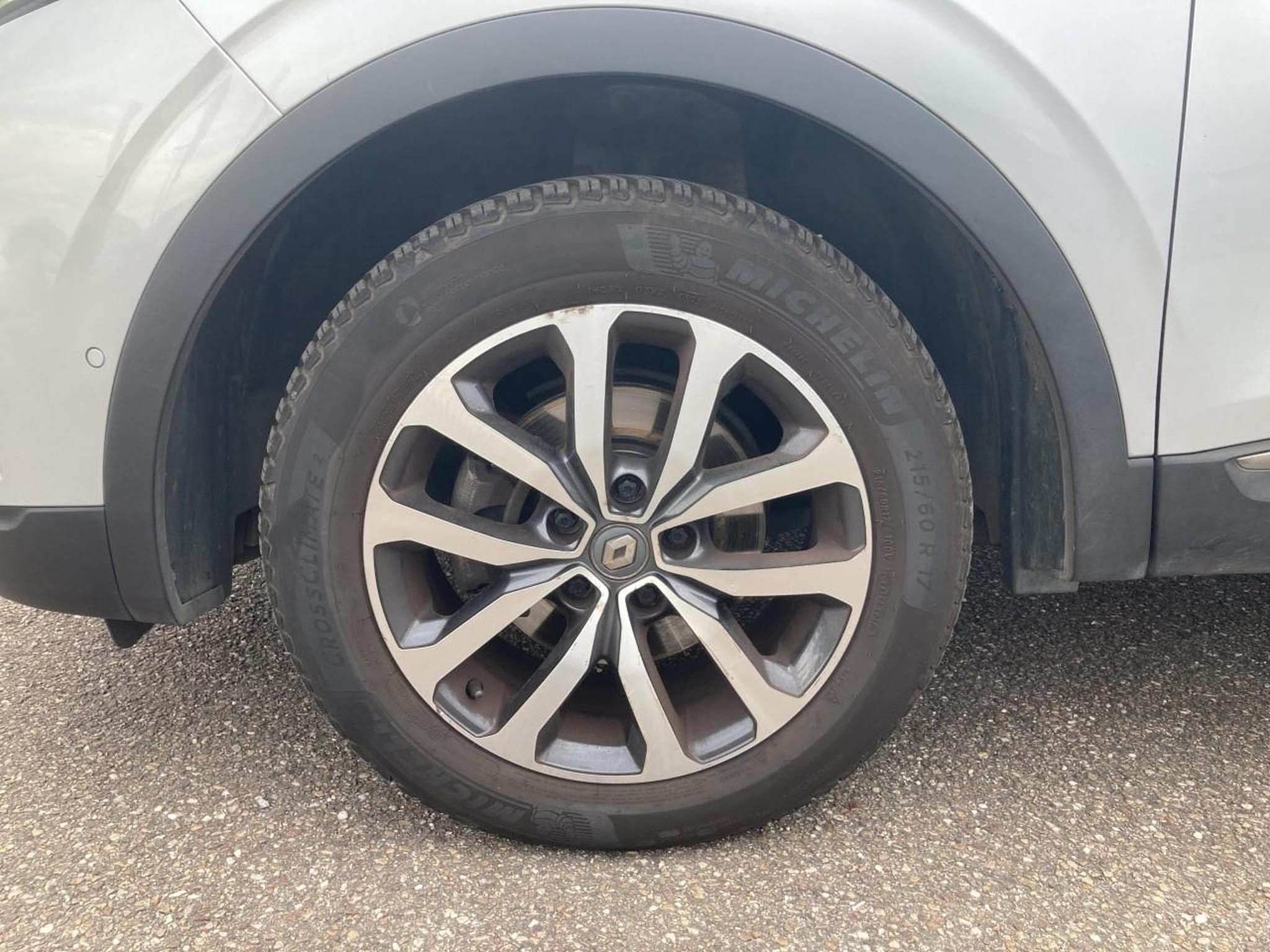 Renault KADJAR 1.3 TCE 160 INTENS EDC (2021) - Photo 9