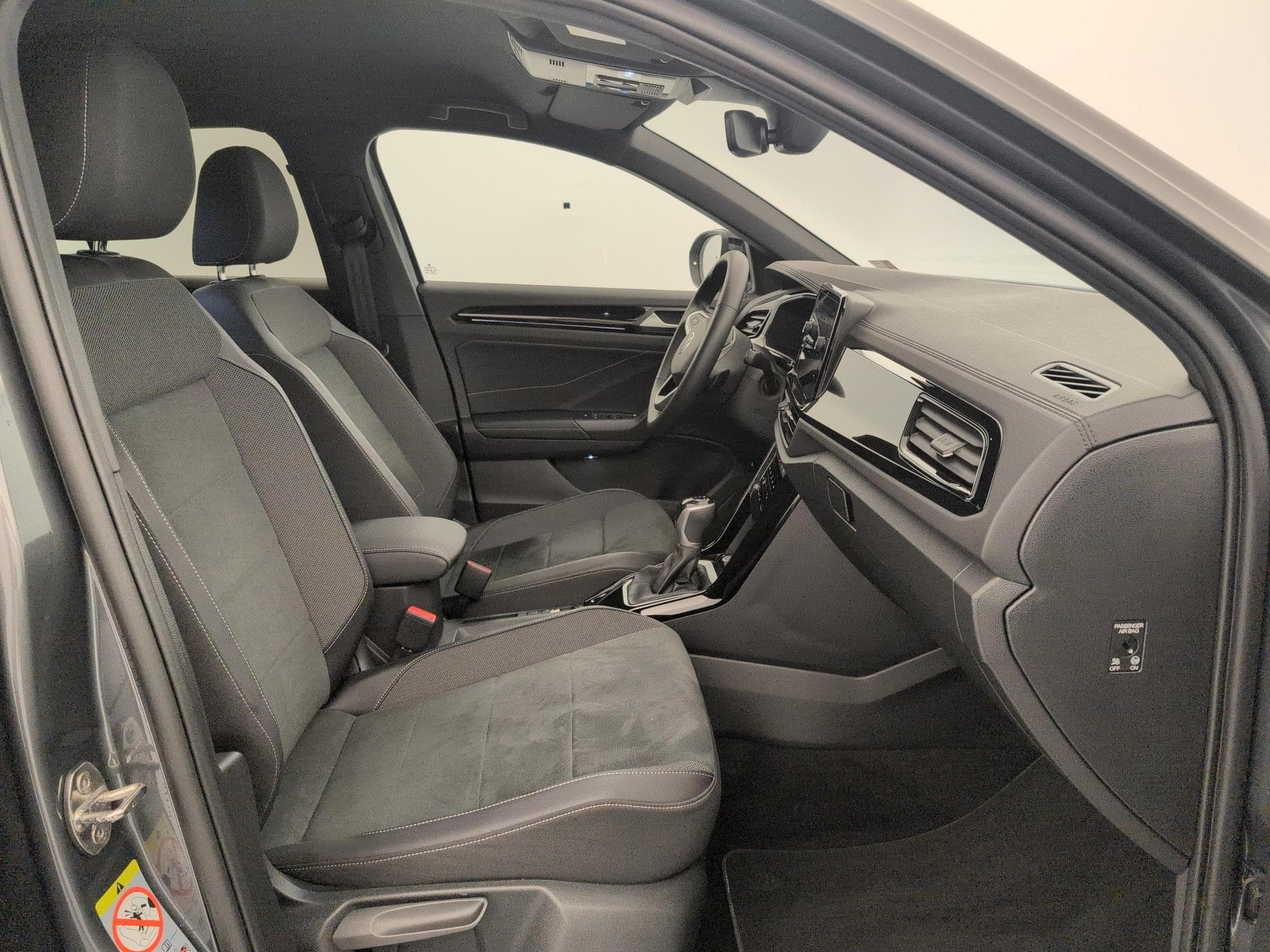 VW T-Roc 2.0 TDI 150 Start/Stop DSG7 Style (2025) - Photo 9
