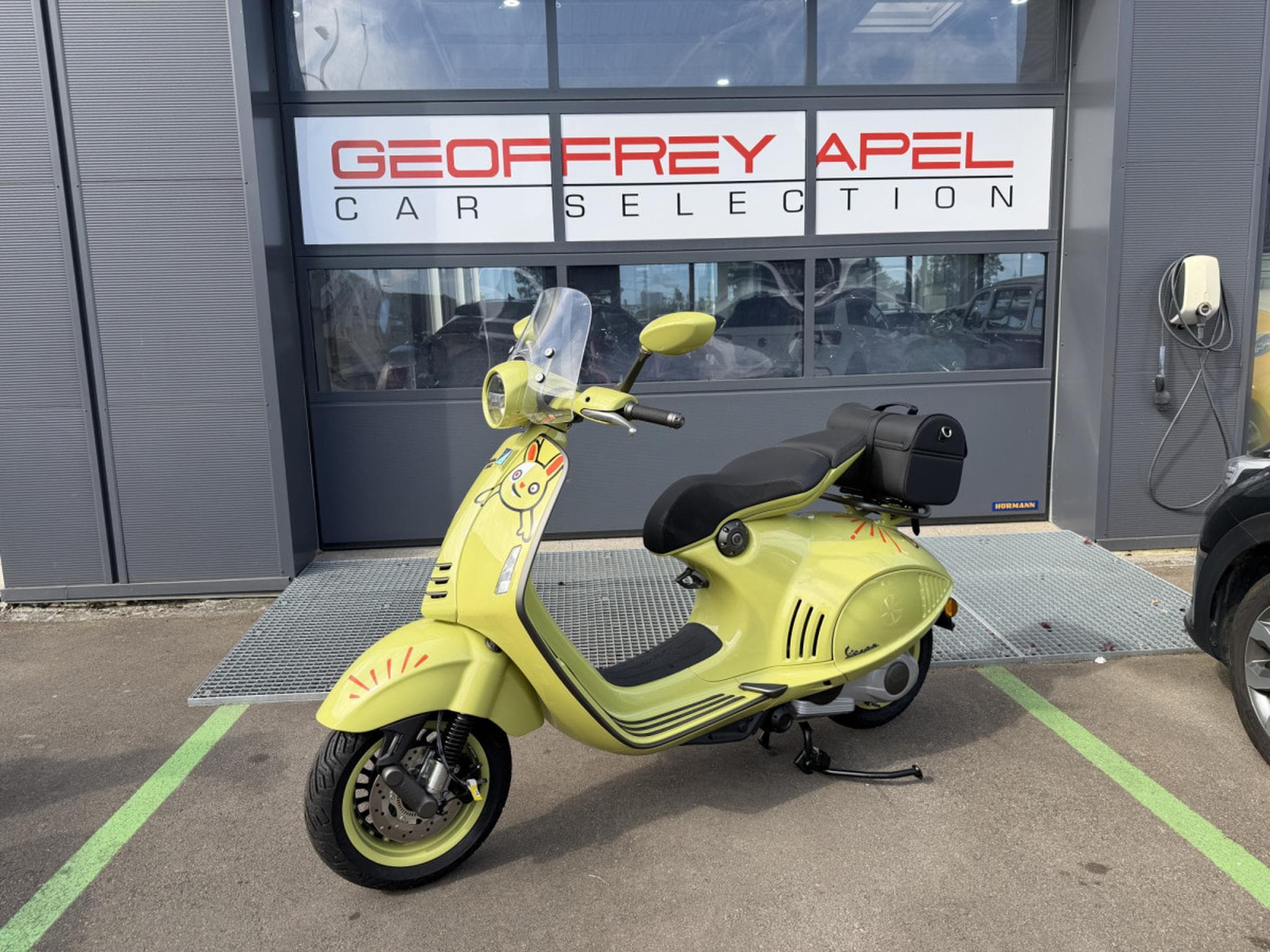 Vespa 946 BUNNY (2026) - Photo 1