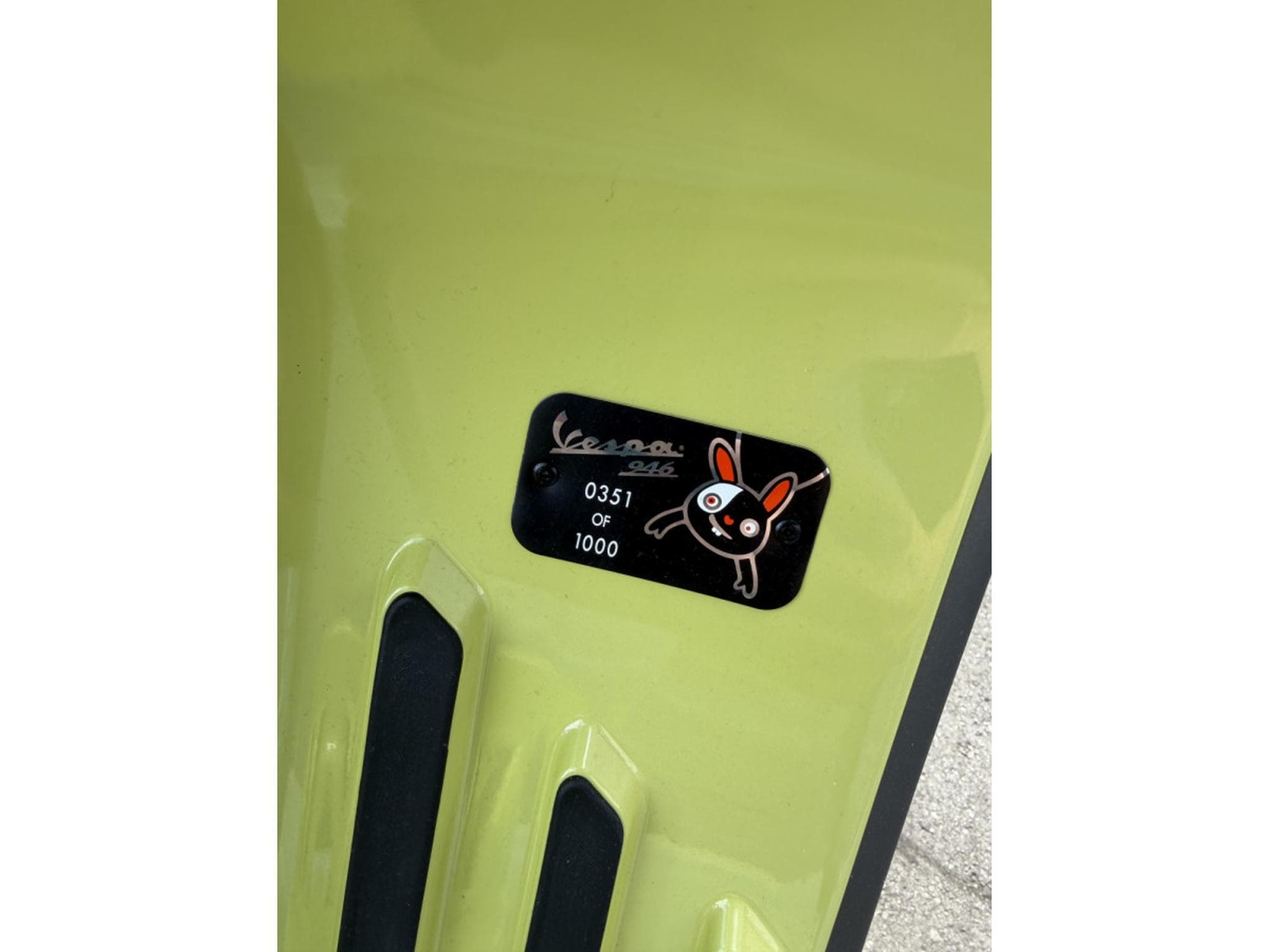 Vespa 946 BUNNY (2026) - Photo 4
