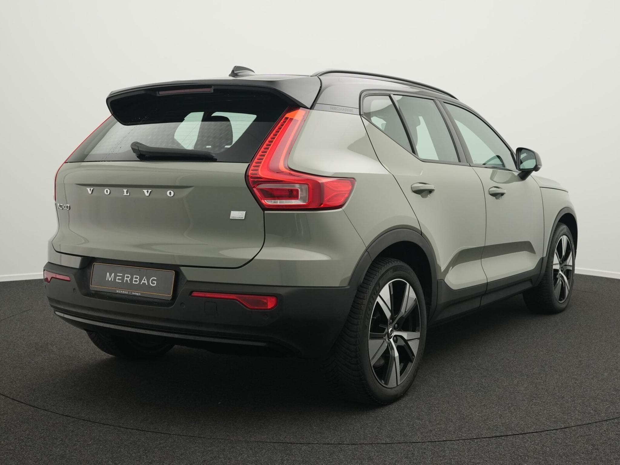 Volvo XC40 P8 Twin Pure Electric AWD R-Design Recharge (2021) - Foto 3