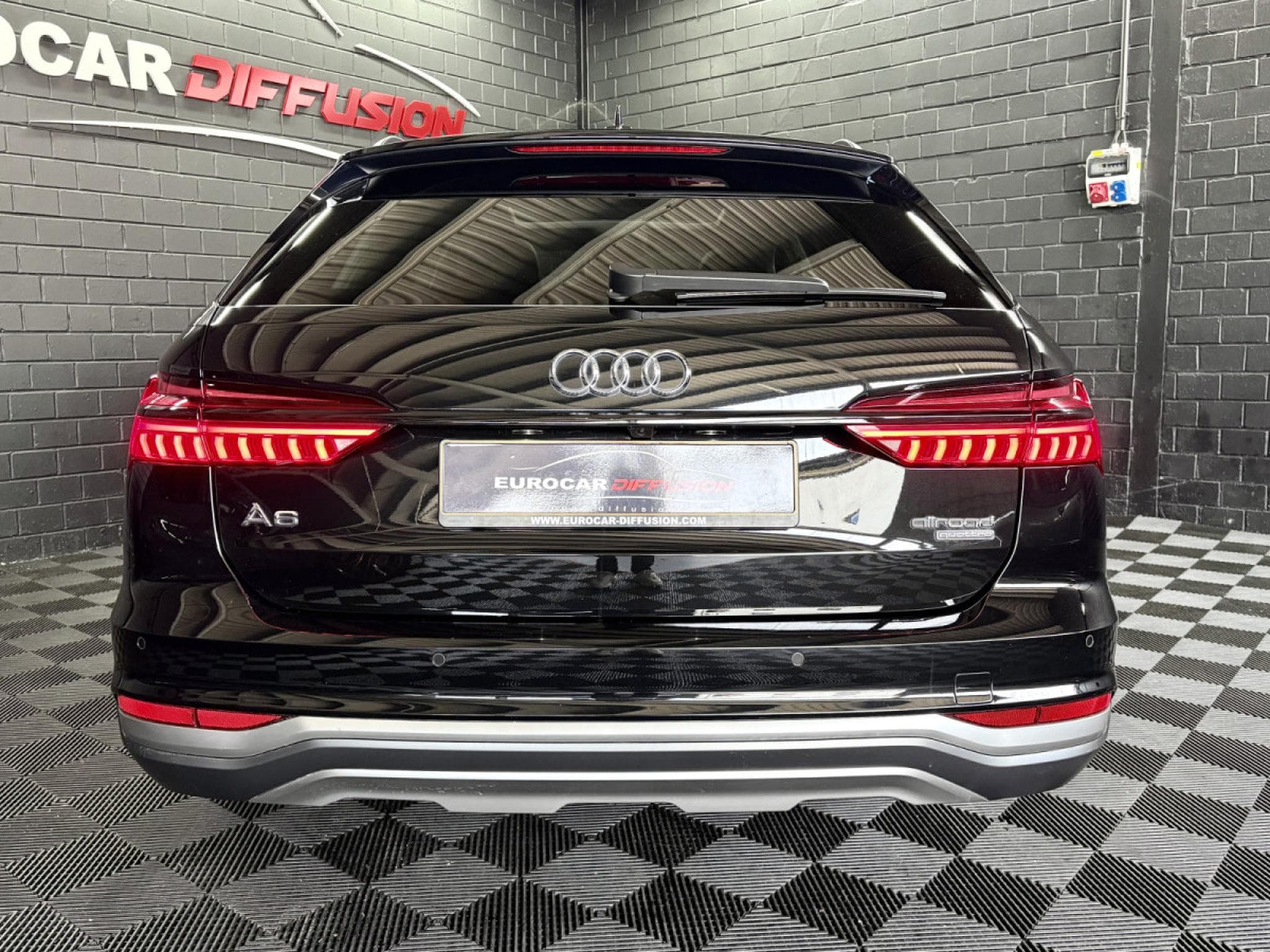 Audi A6 Avant Quattro 2.0 TDI 204 CV S-Tronic *PANO* ATTELAGE* HAYON (2023) - Foto 5