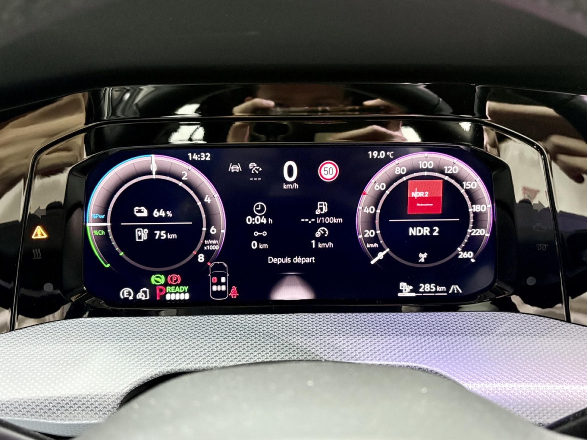 VW Golf Life Energy 1.5 TSI eHybrid 204 CV DSG6 * MATRIX* ATTELAGE * (2025) - Foto 13
