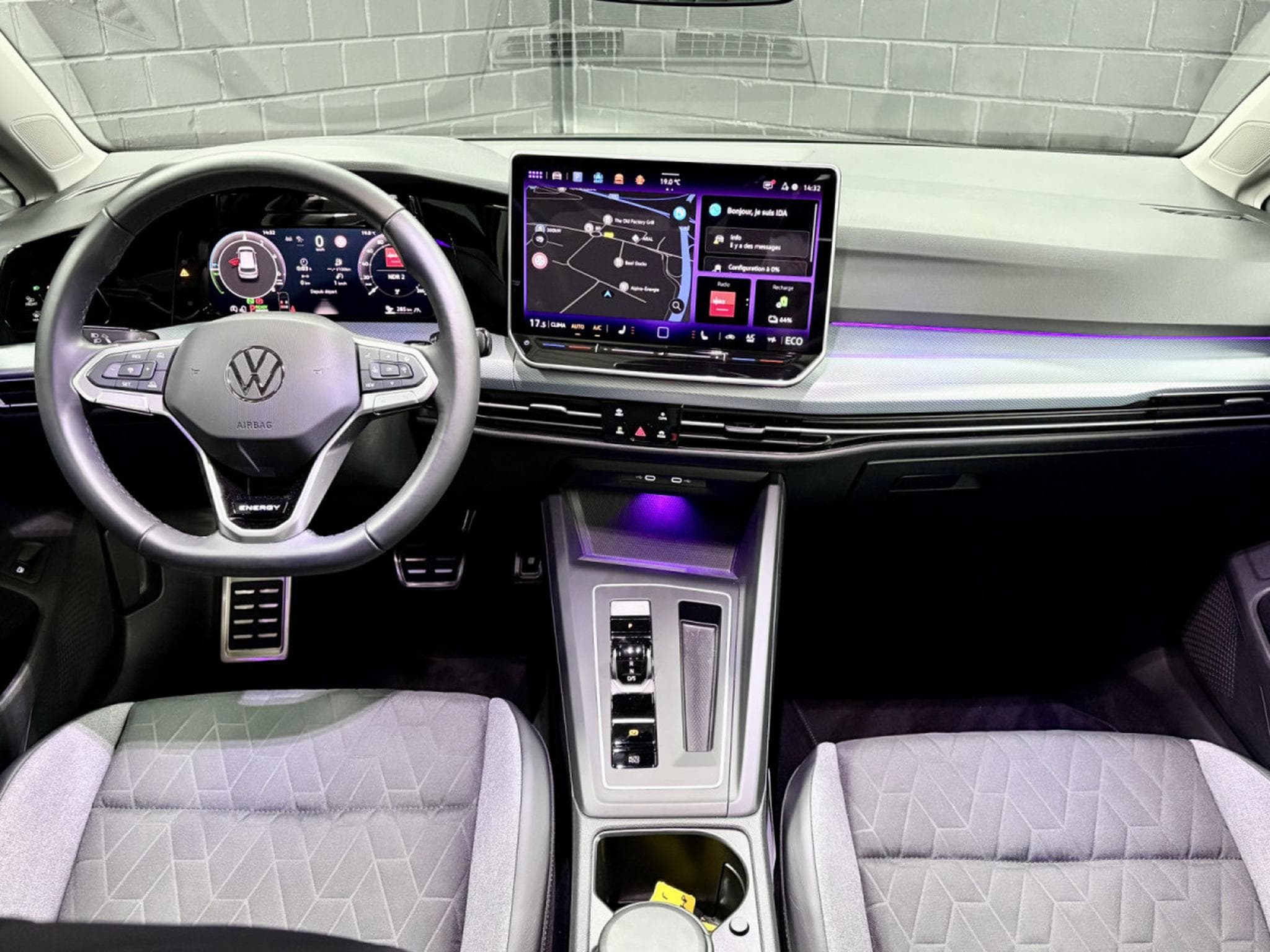 VW Golf Life Energy 1.5 TSI eHybrid 204 CV DSG6 * MATRIX* ATTELAGE * (2025) - Foto 9