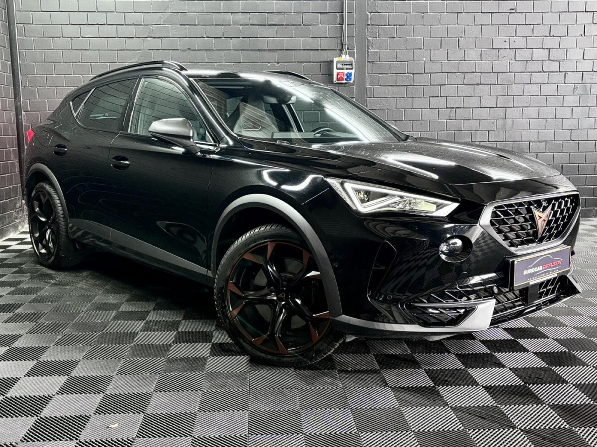Cupra Formentor 2.0 TSI VZ 310 CV *VSS* *ACC* CAM* (2023) - Foto 3