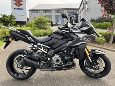 Suzuki GSX-S 1000 GX (2026) - Photo 4