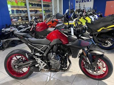 Suzuki GSX (2026) - Photo 2