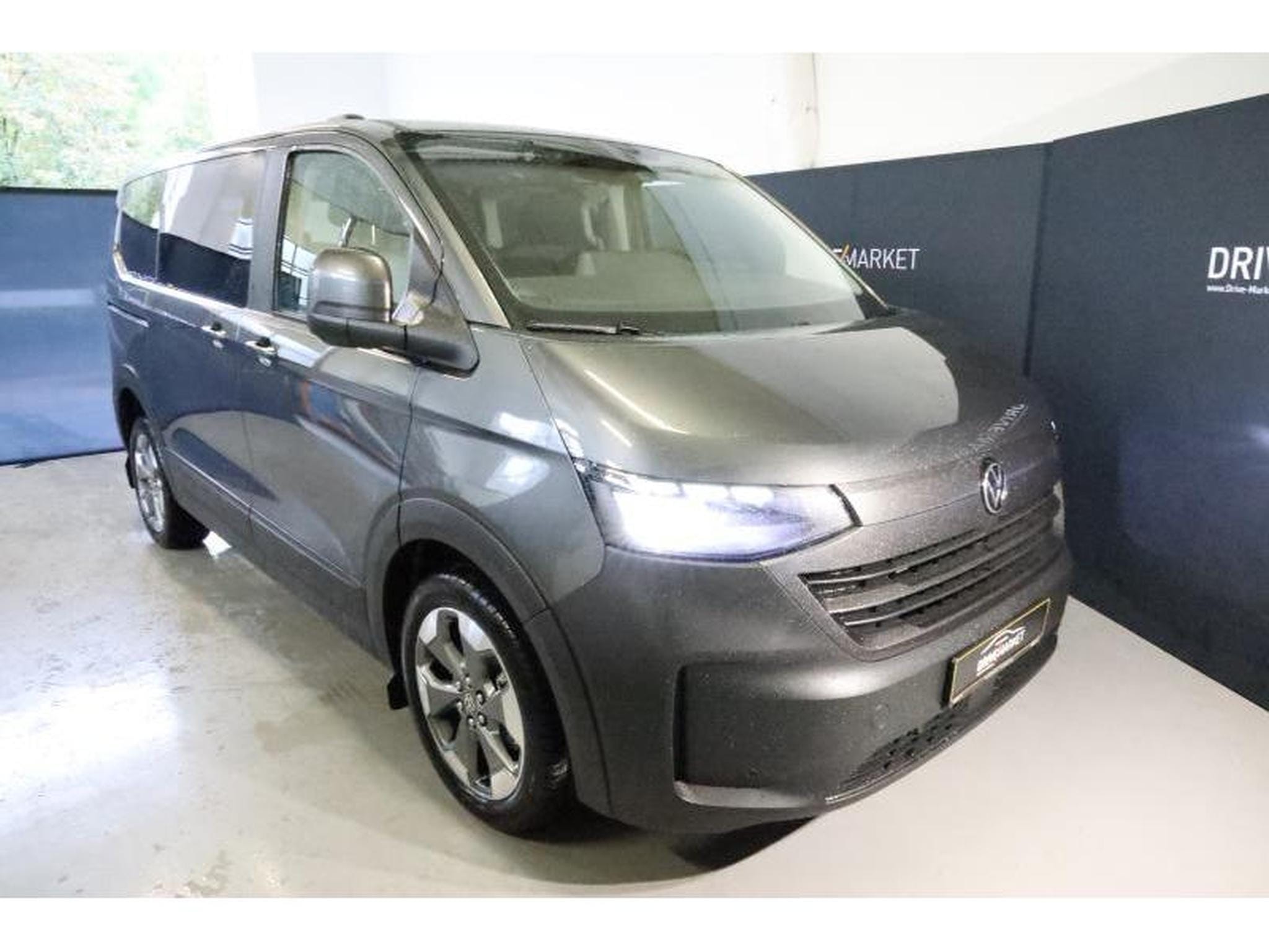 VW T7