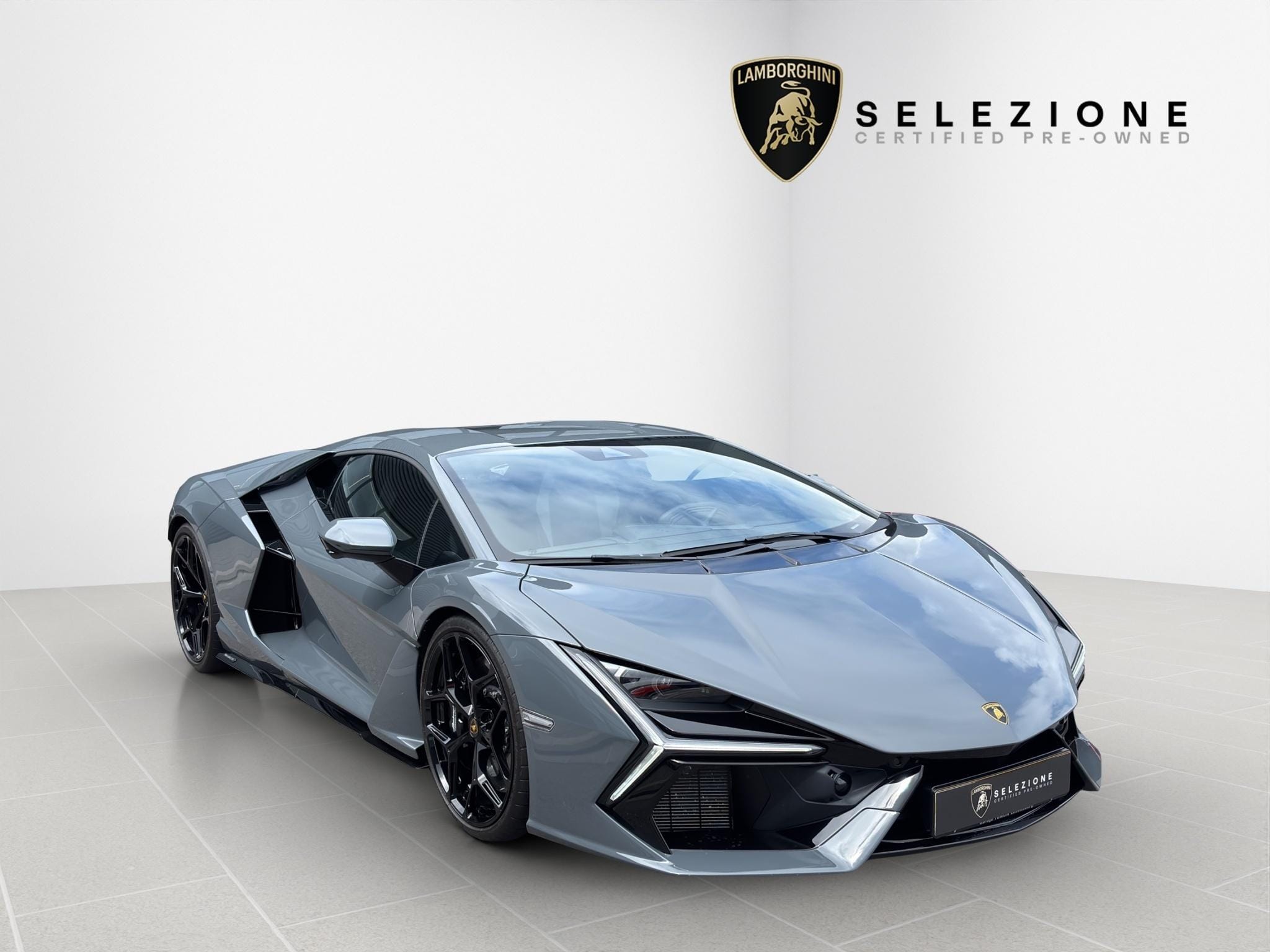 Lamborghini Revuelto