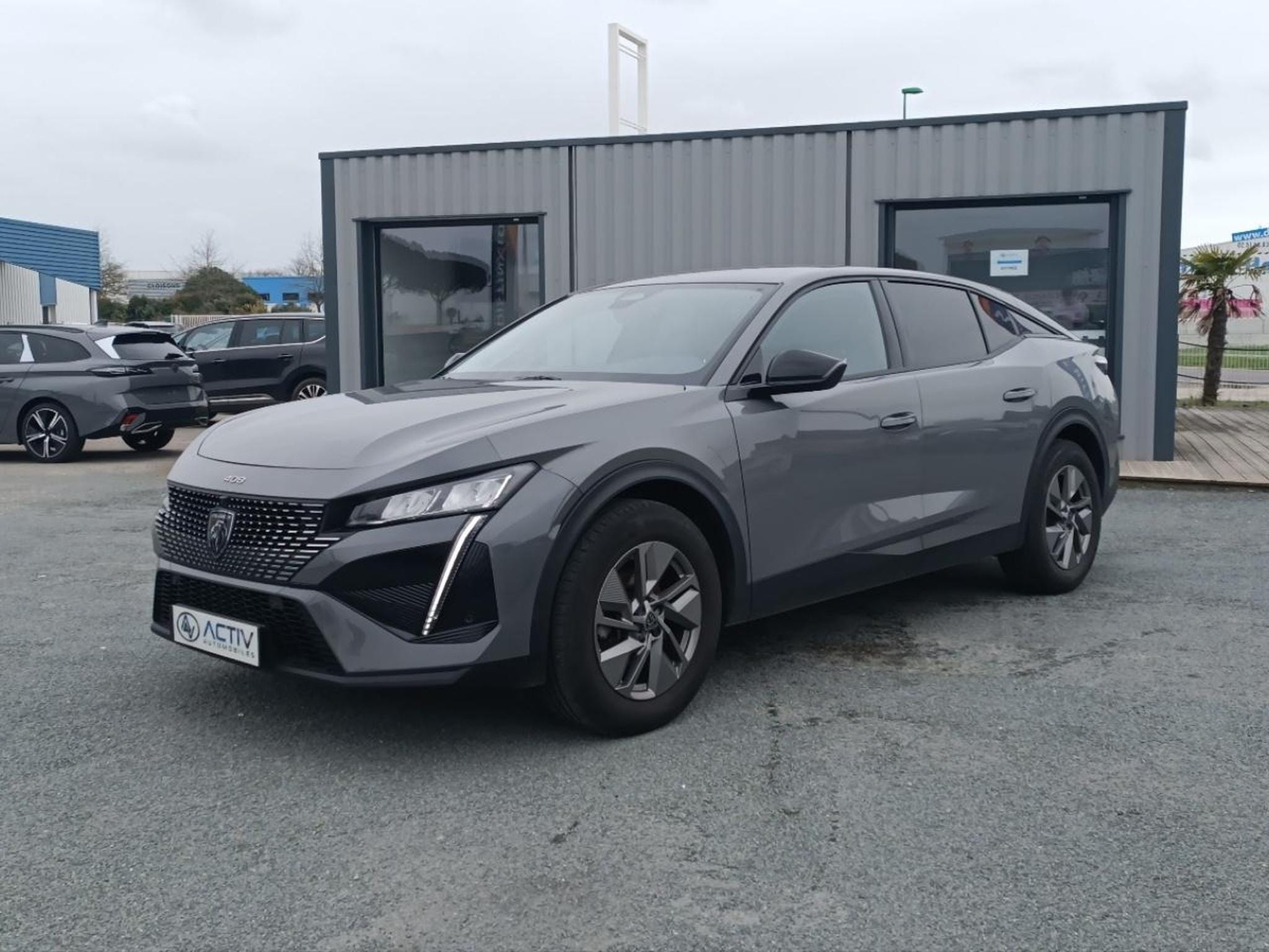 Peugeot 408