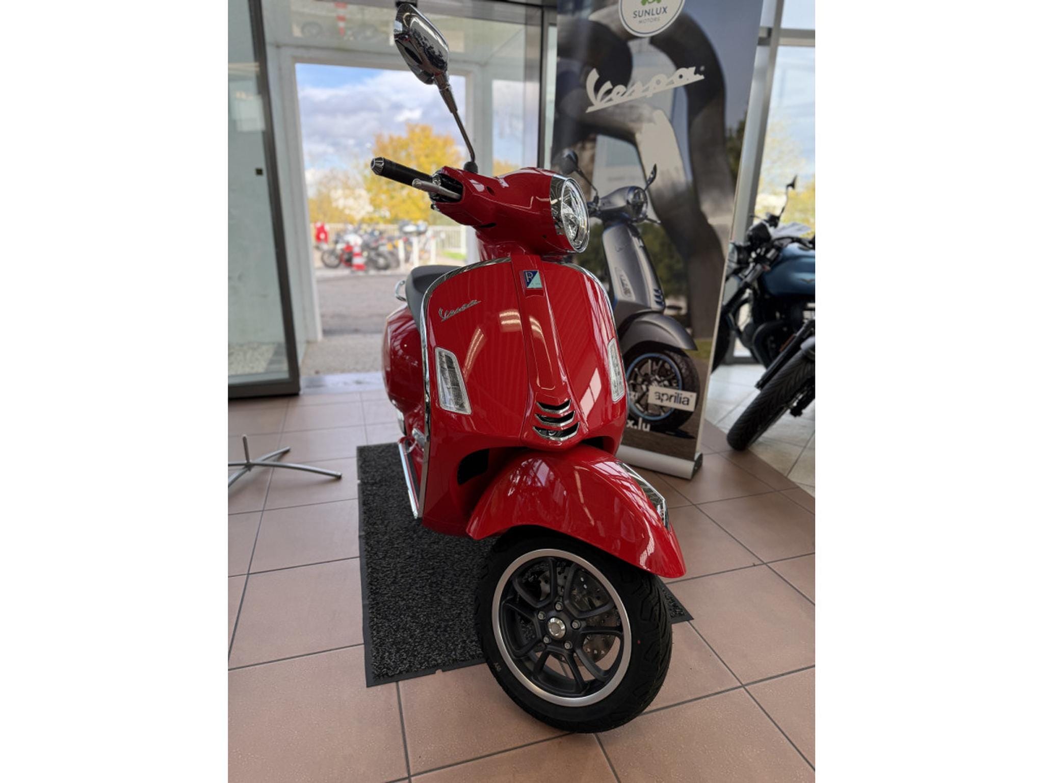 Vespa GTS
