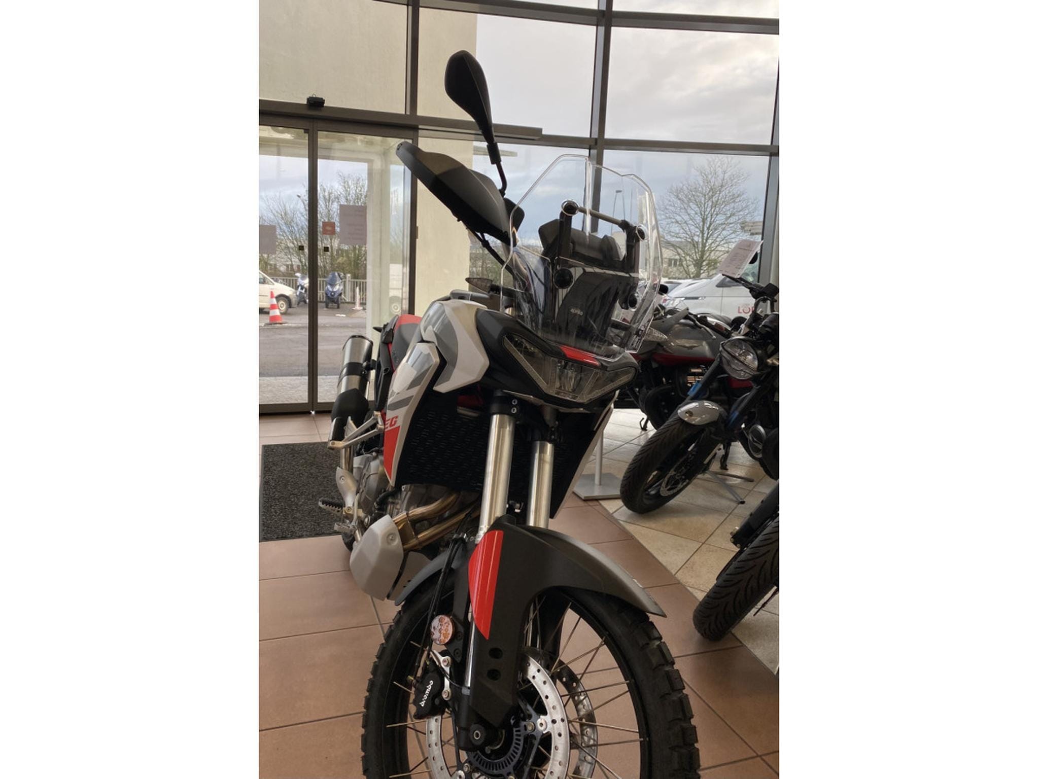 Aprilia Tuono 660