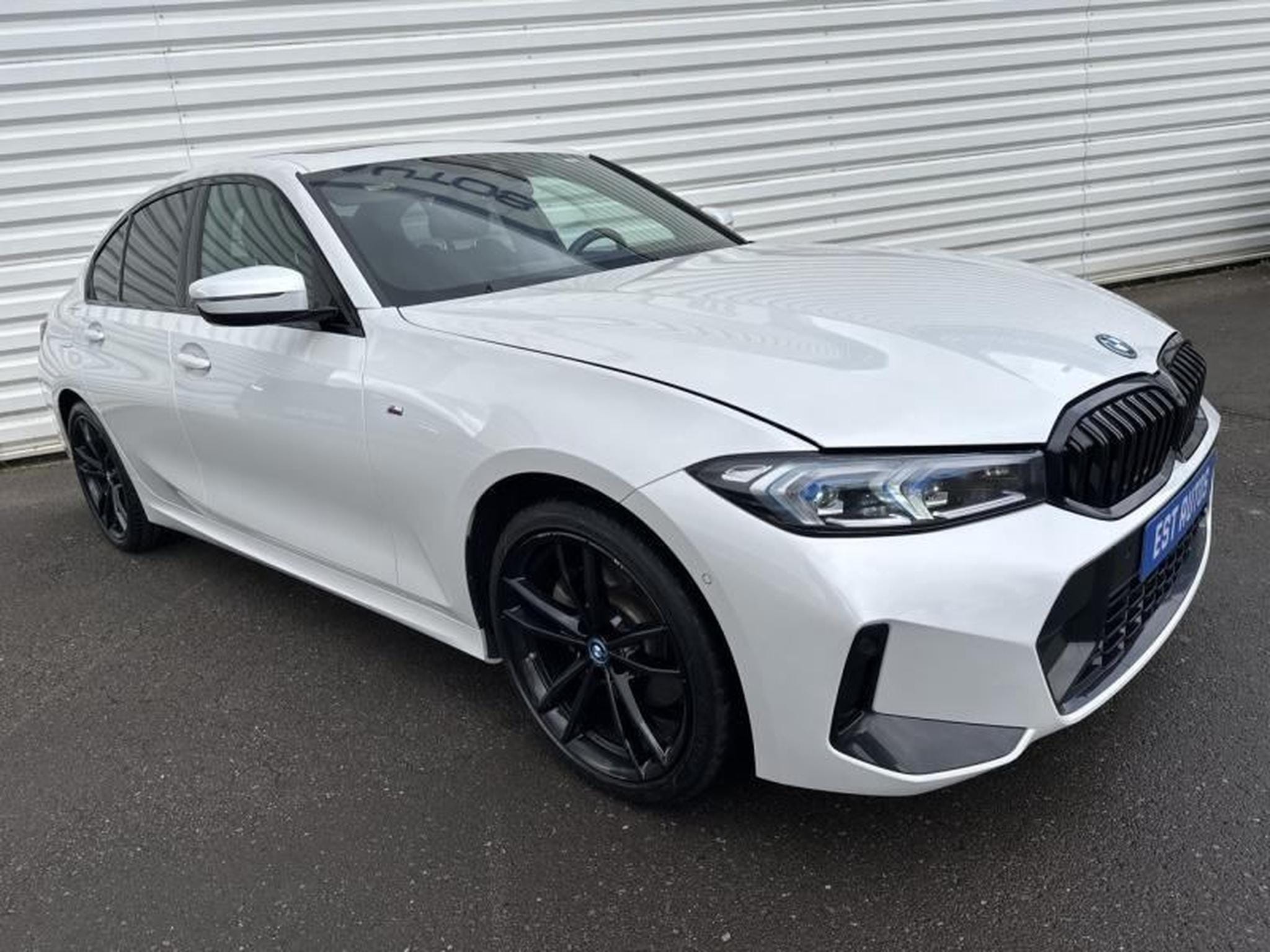 BMW 330