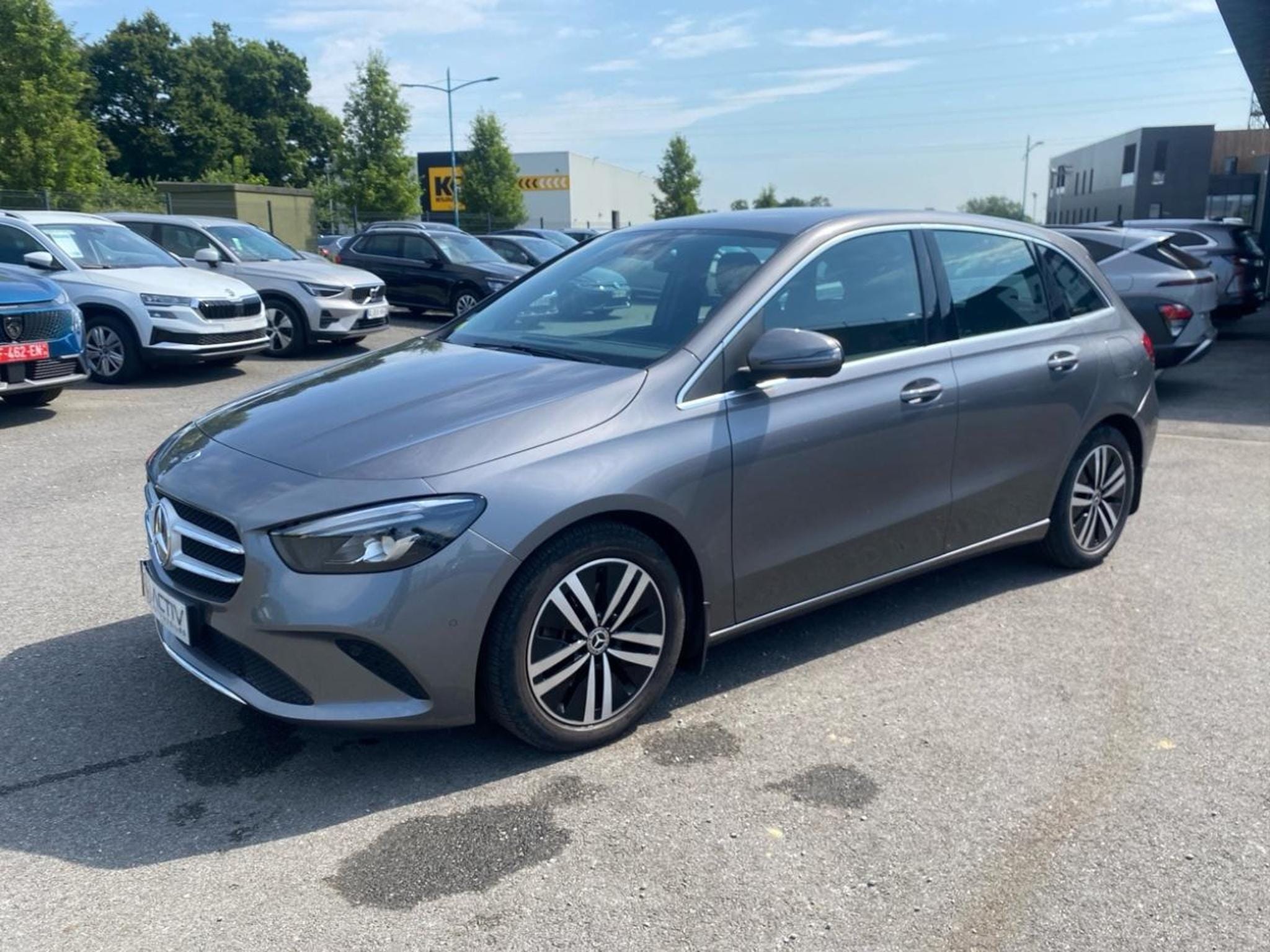 Mercedes B