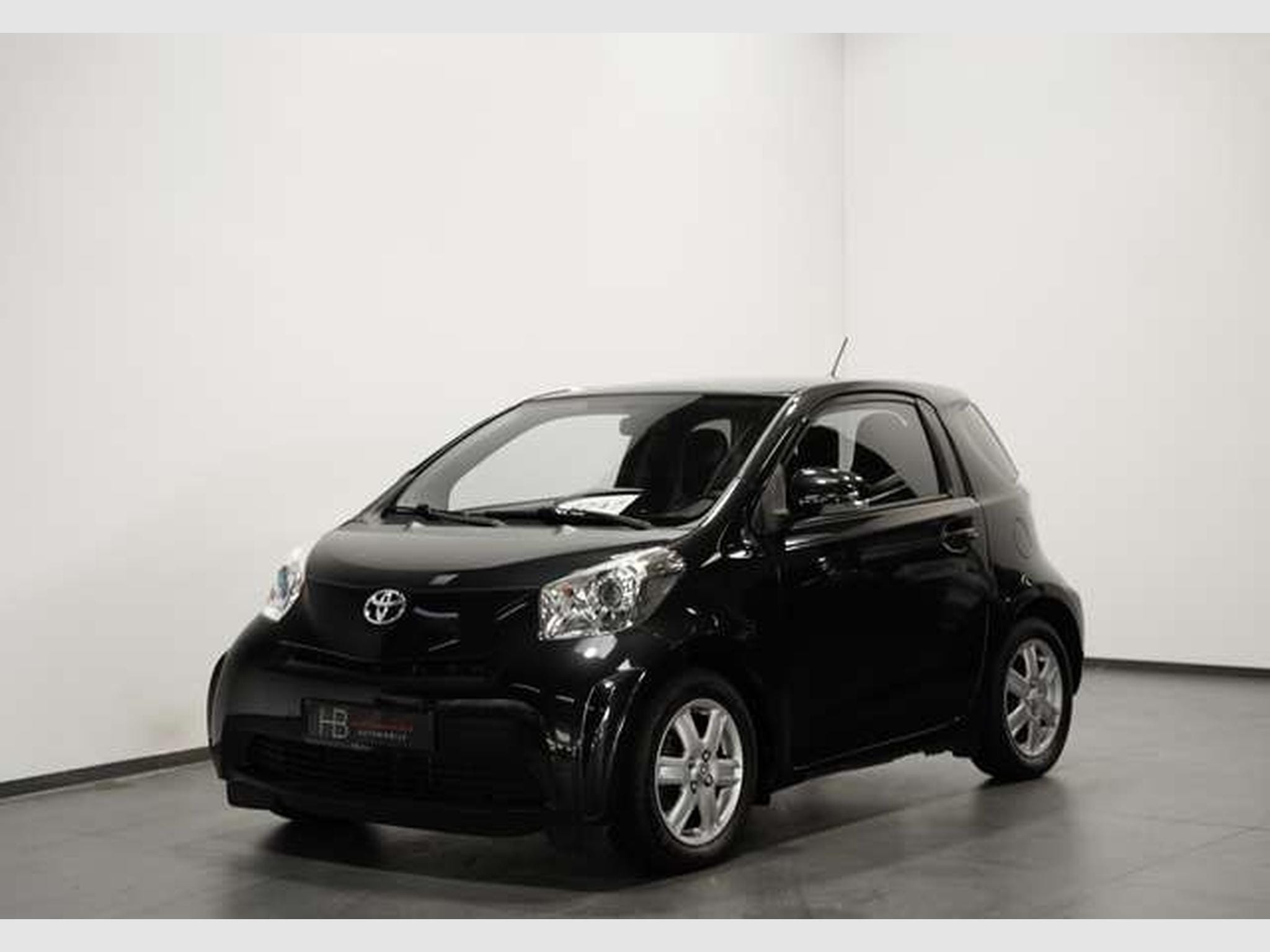 Toyota iQ