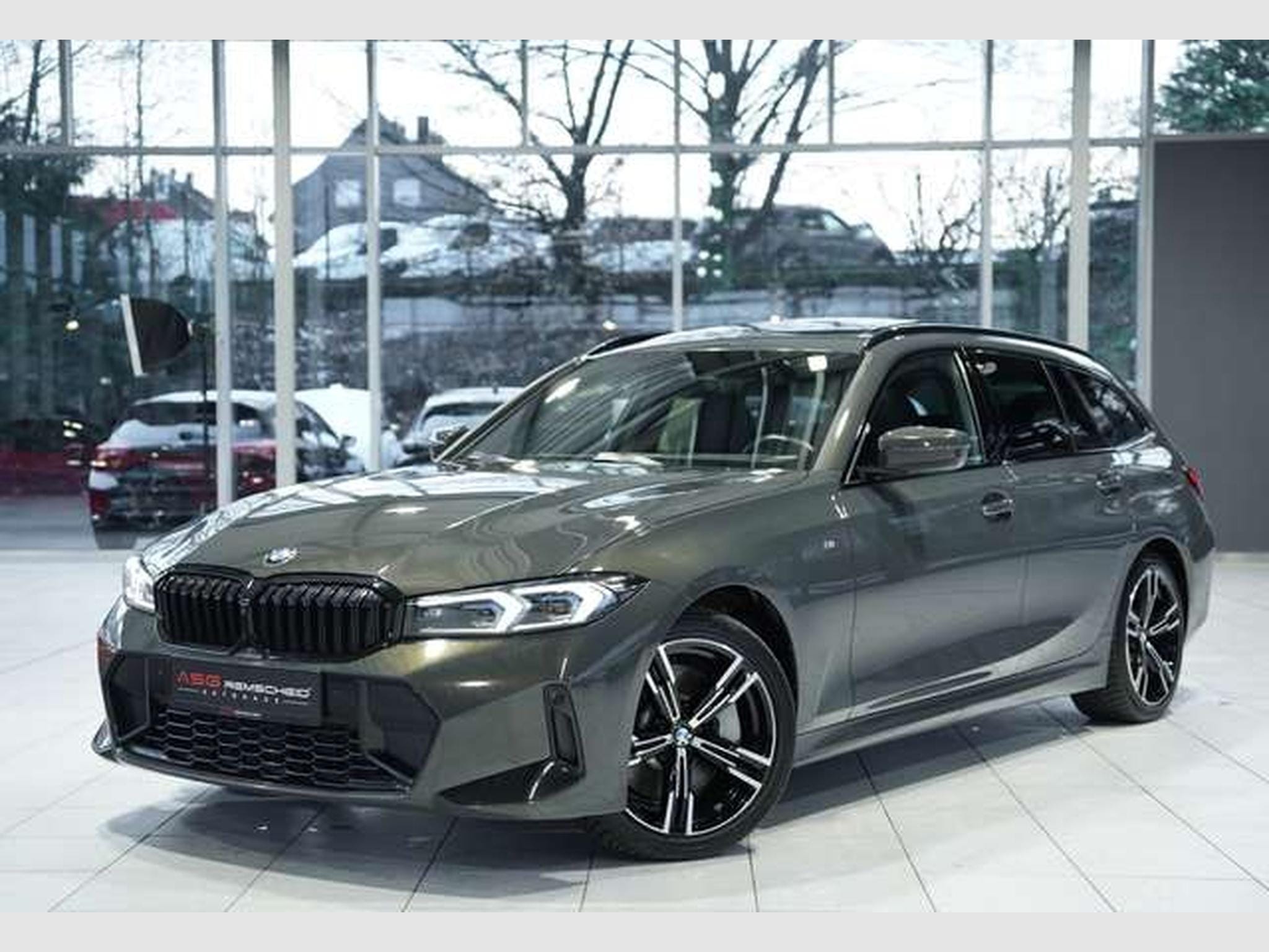 BMW 330