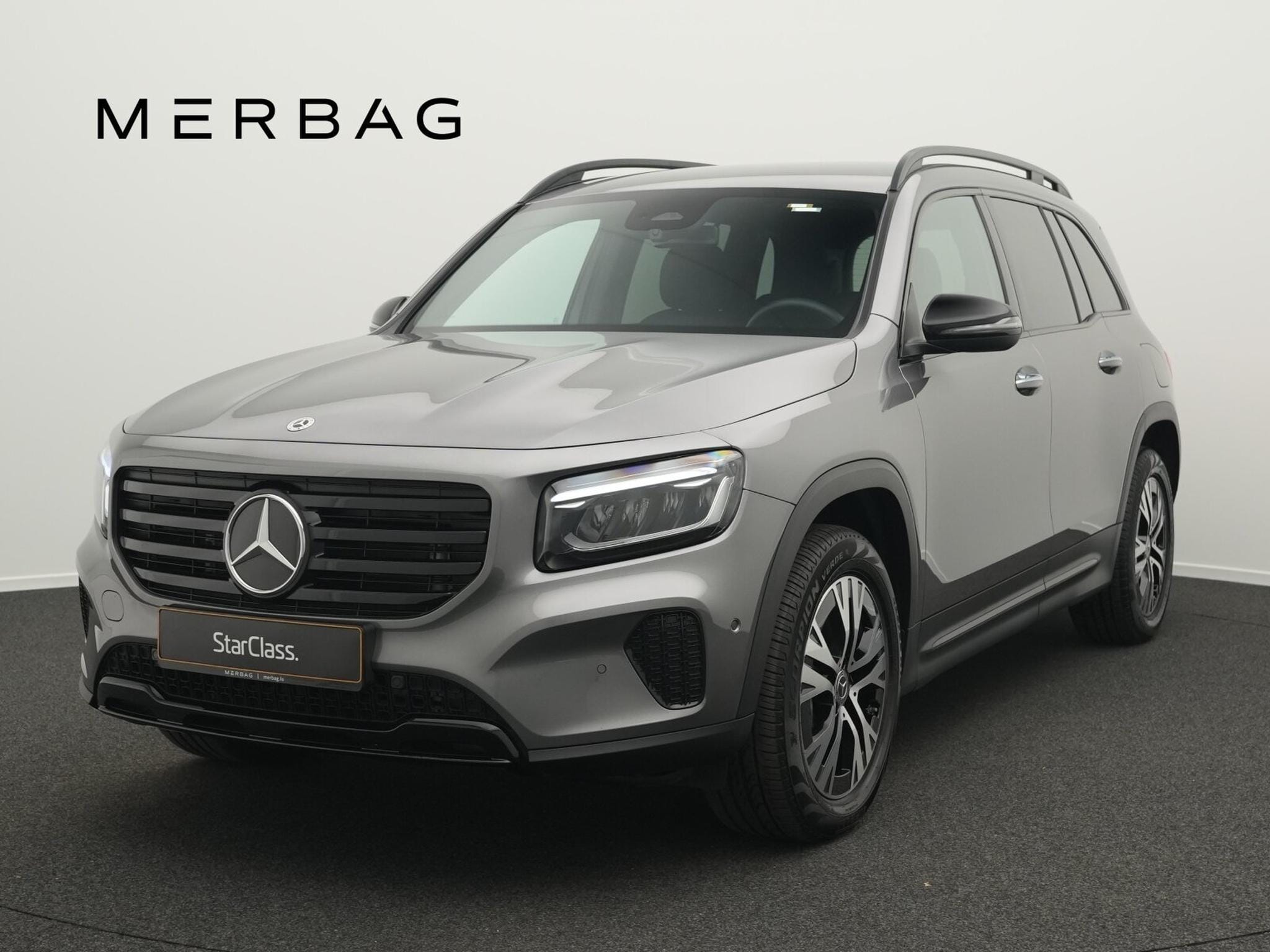 Mercedes GLB 180