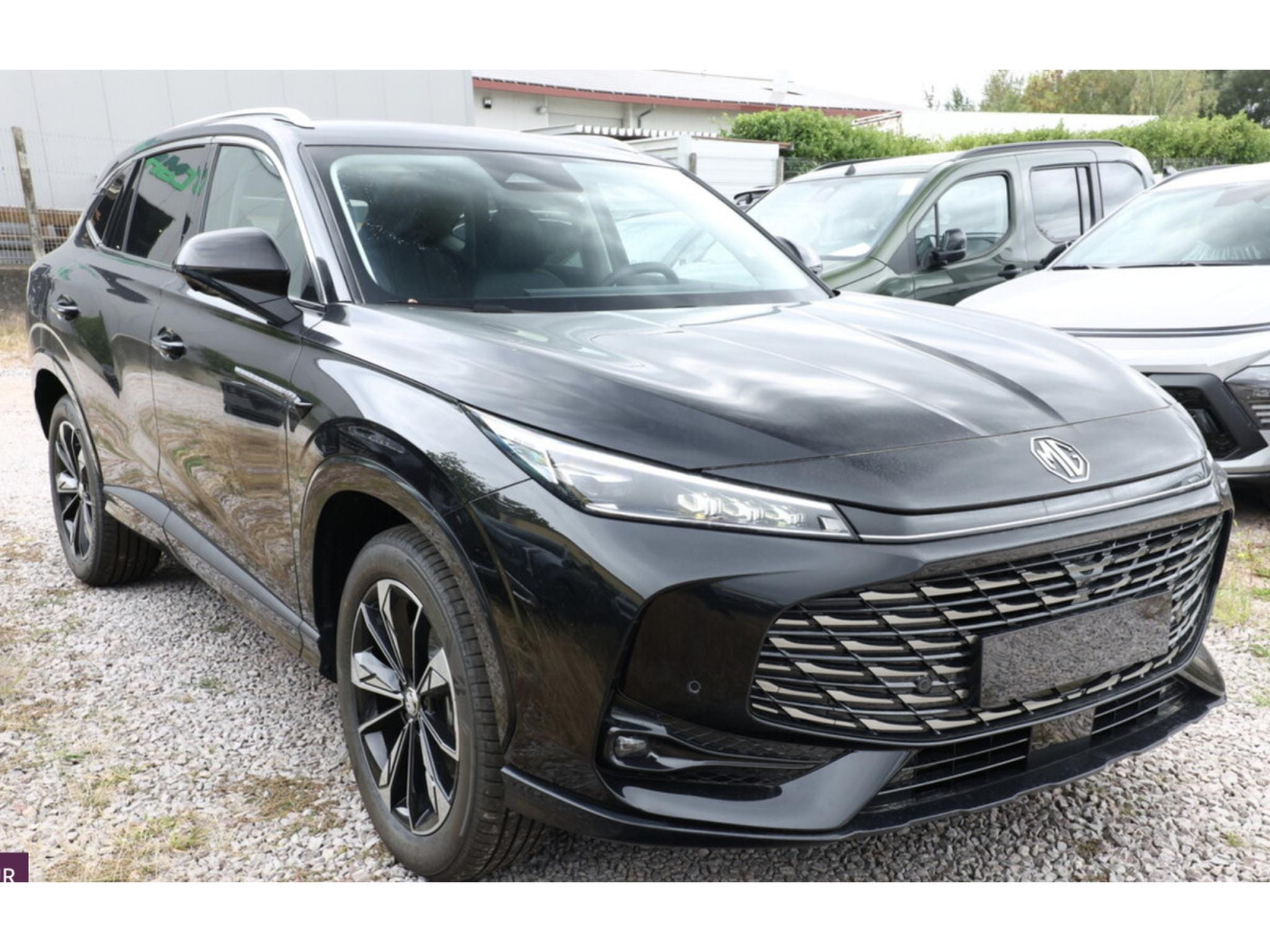 MG HS
