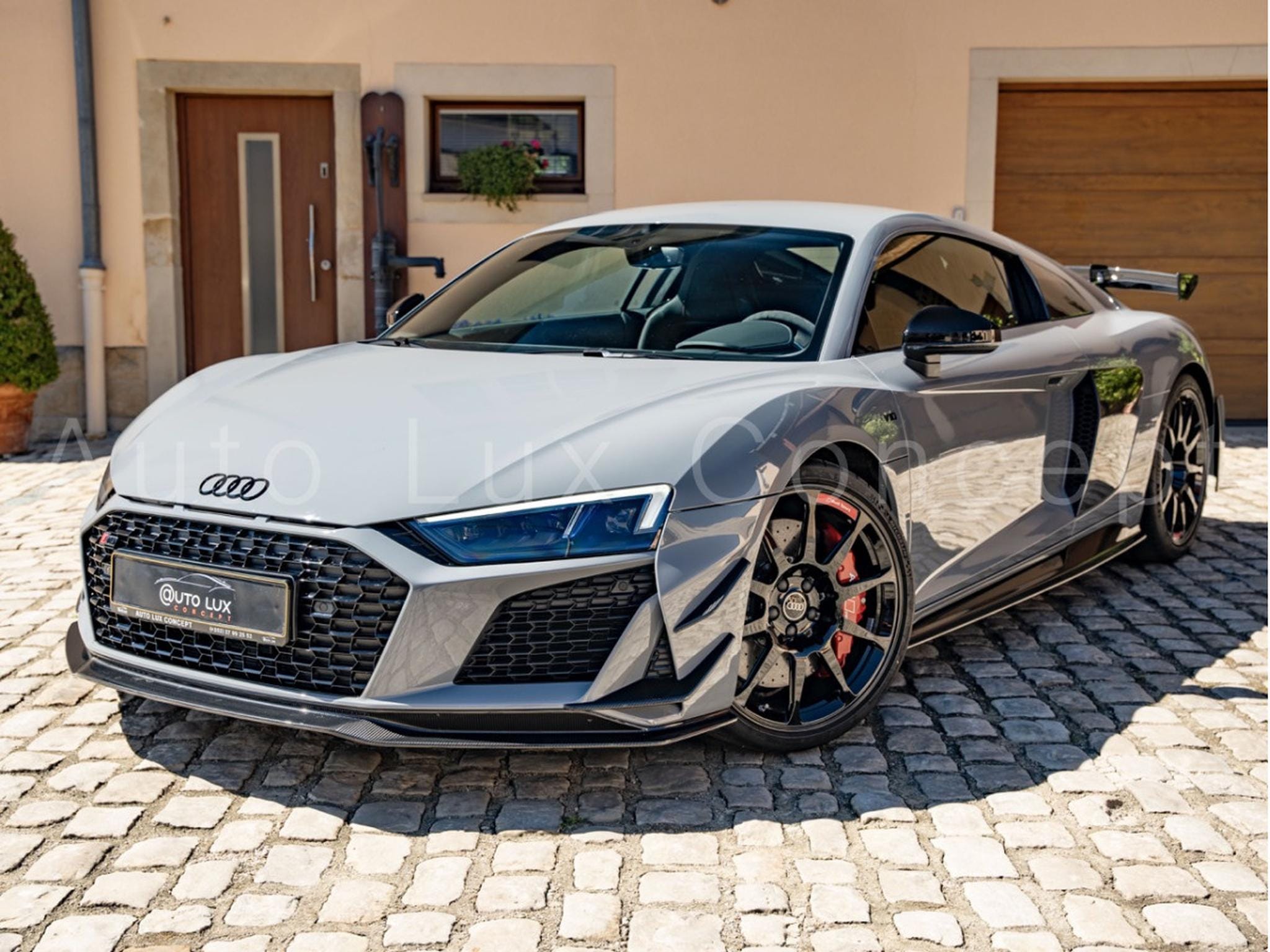 Audi R8