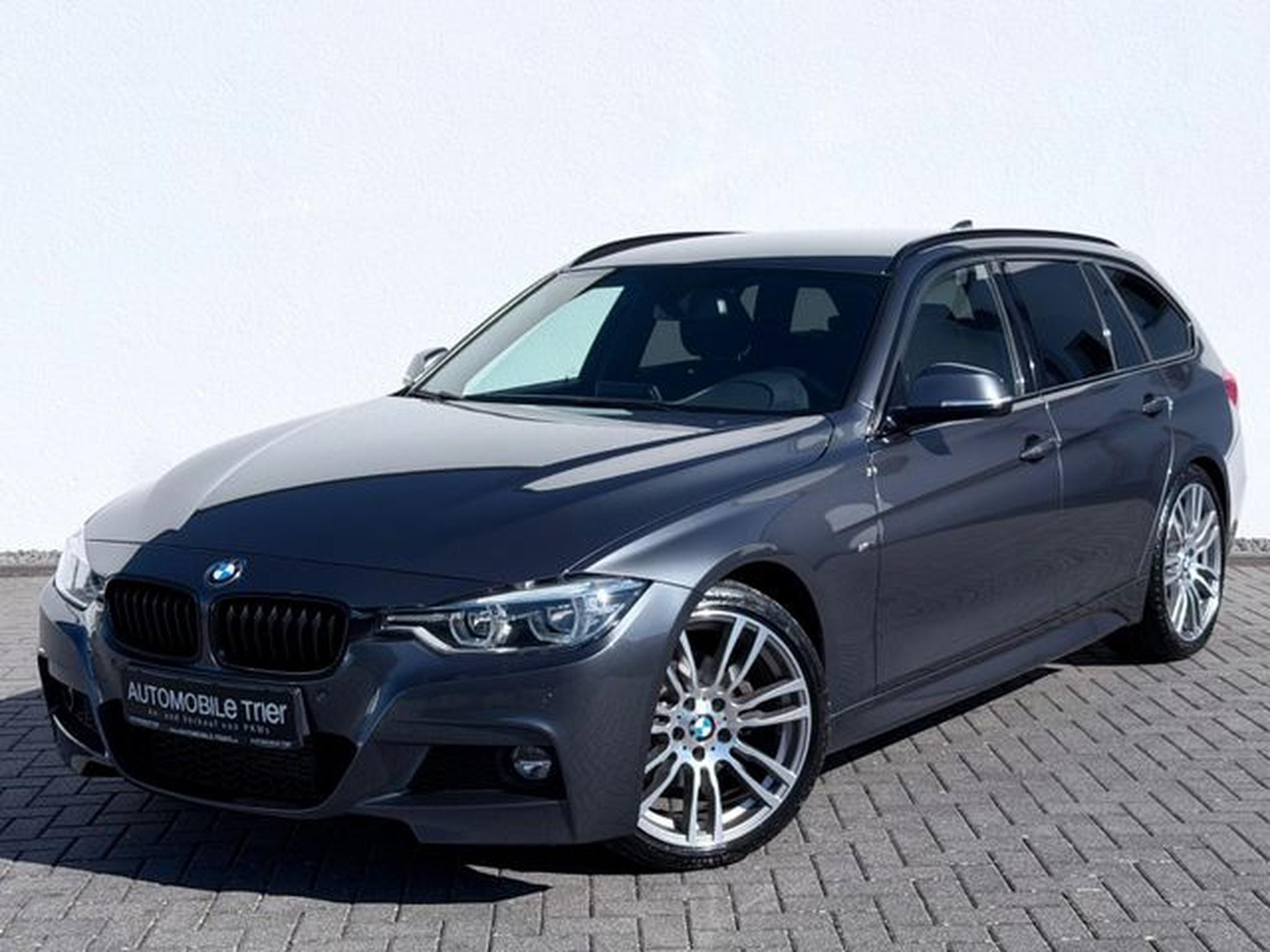 BMW 320