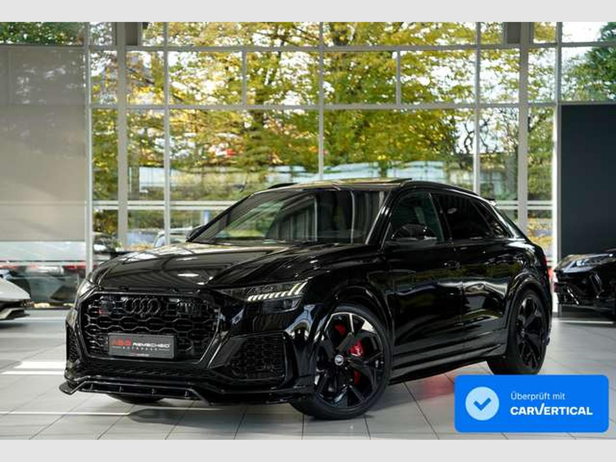 Audi RSQ8
