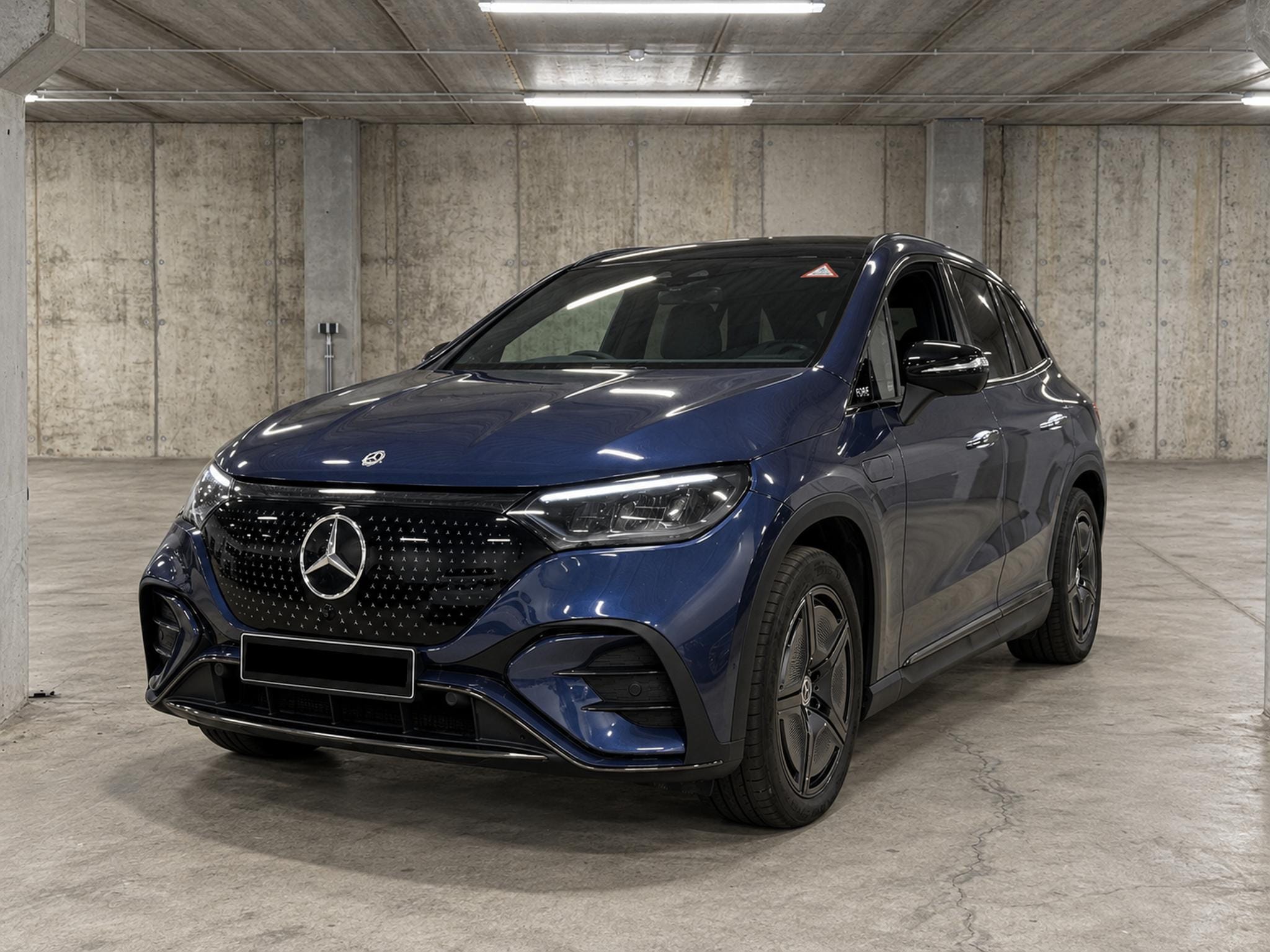 Mercedes EQE SUV
