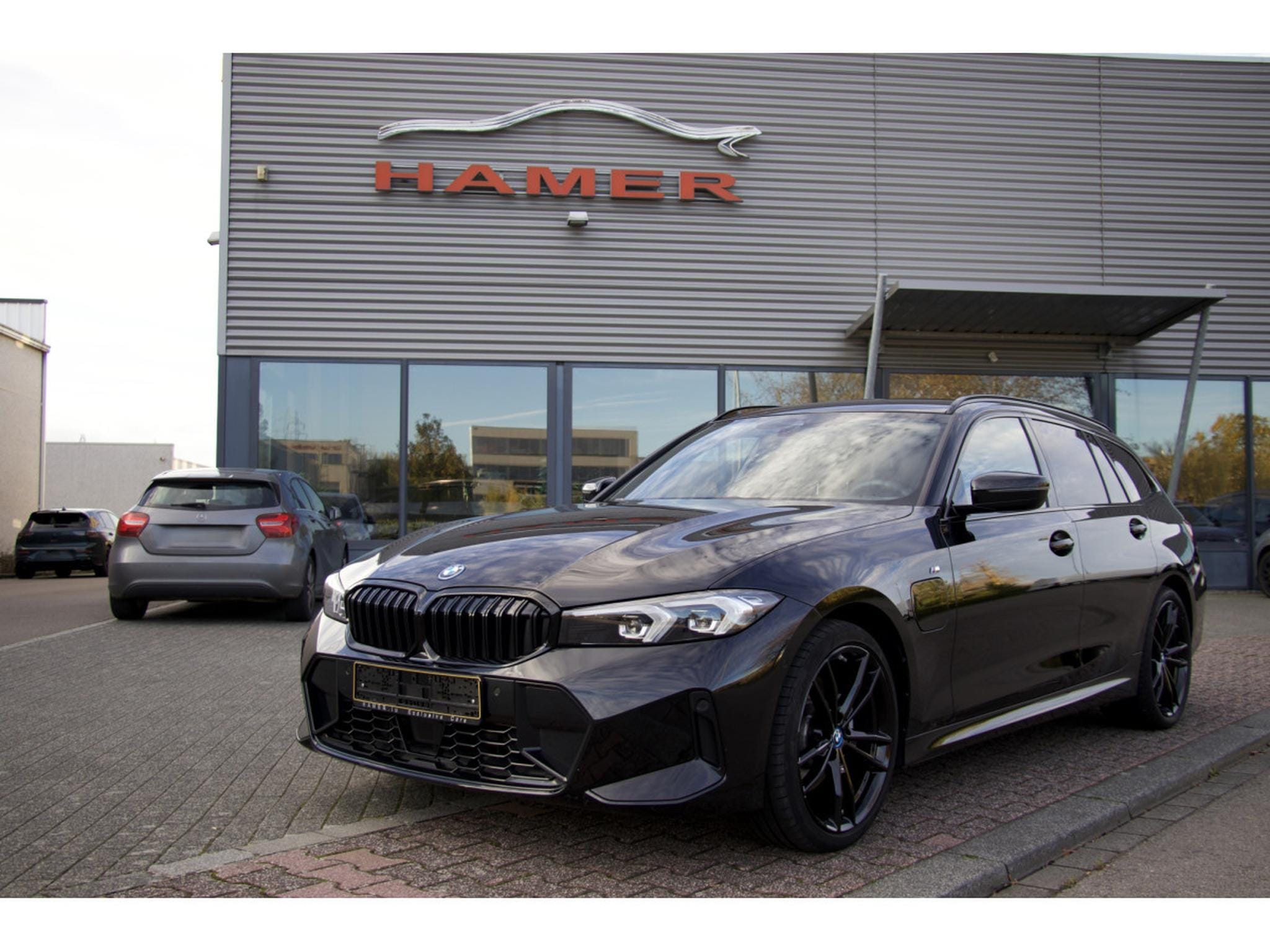 BMW 330