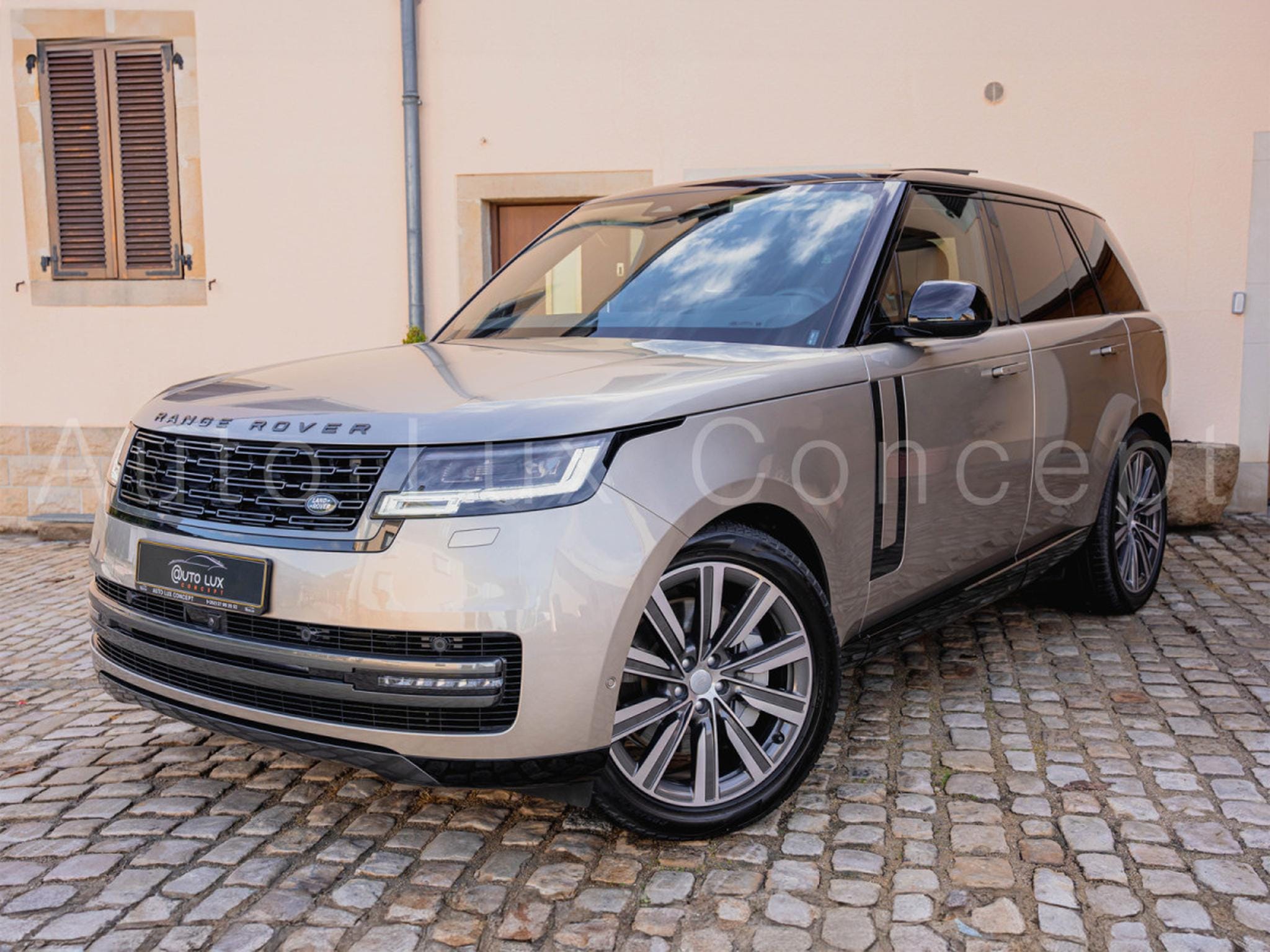 Land-Rover Range Rover