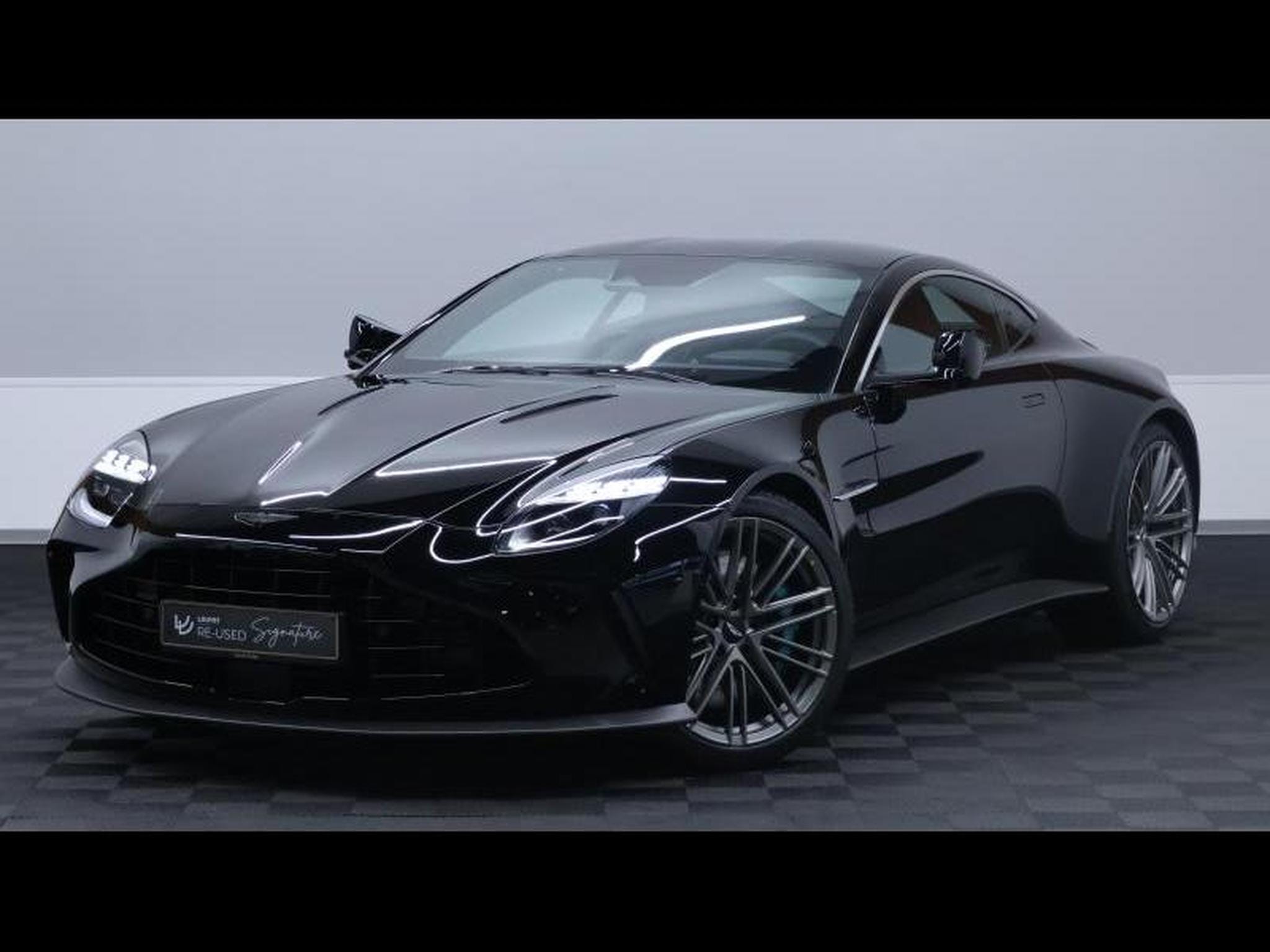 Aston-Martin V8 Vantage