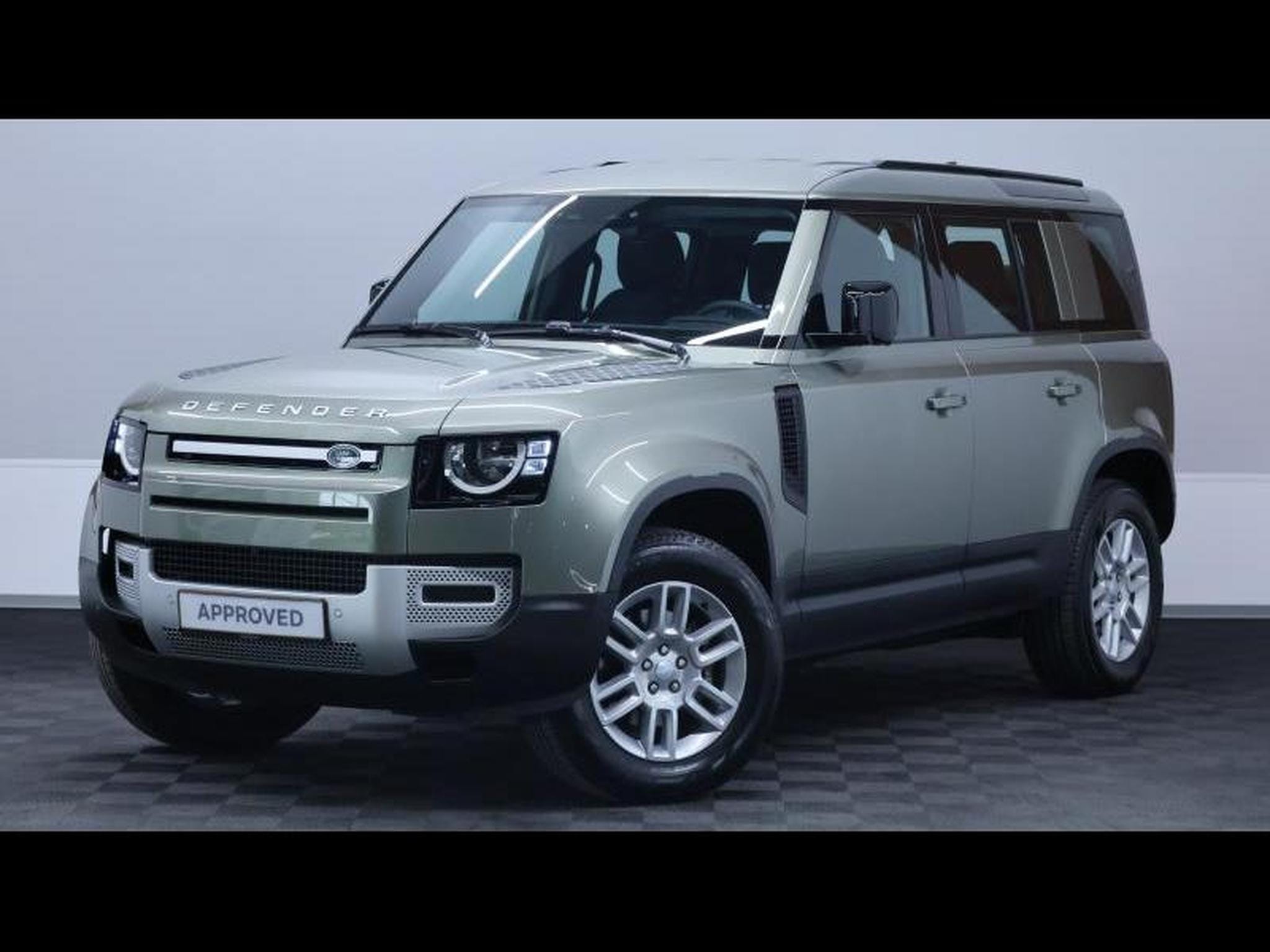 Land-Rover Defender