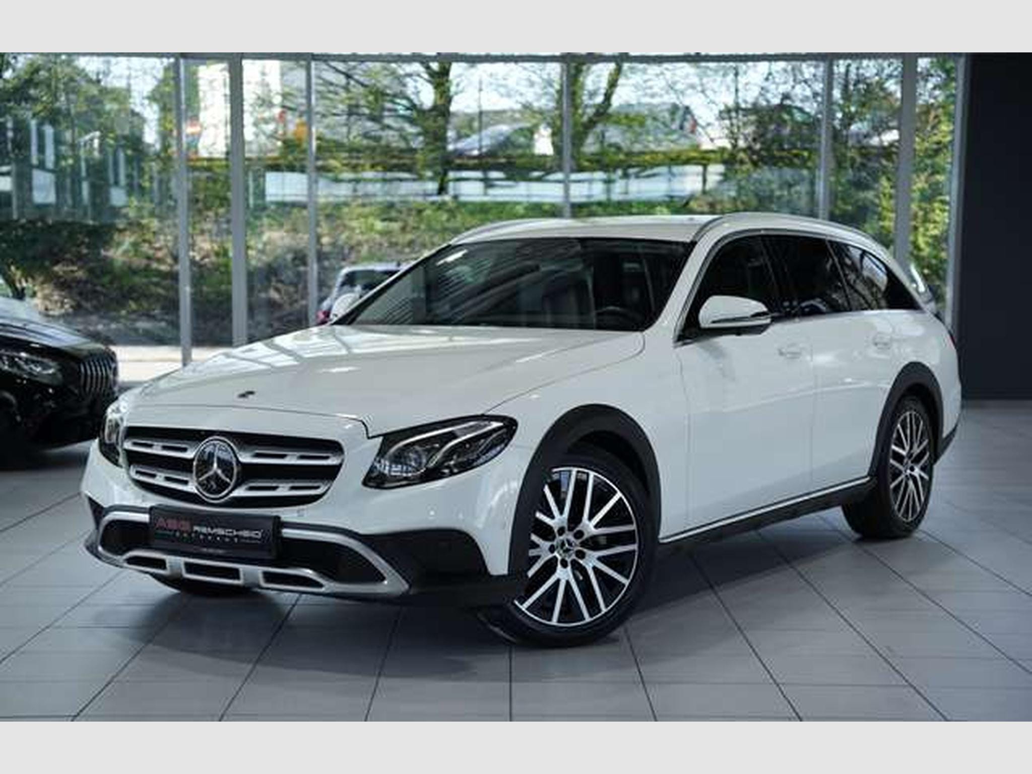 Mercedes E 220