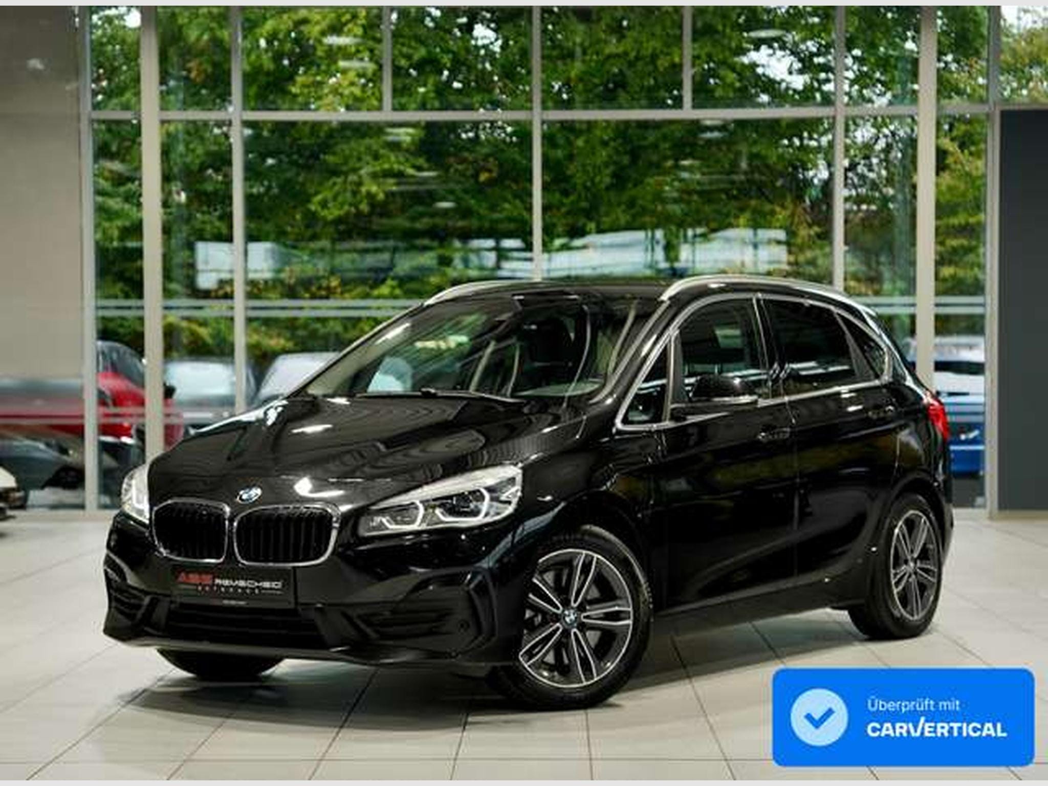 BMW 225