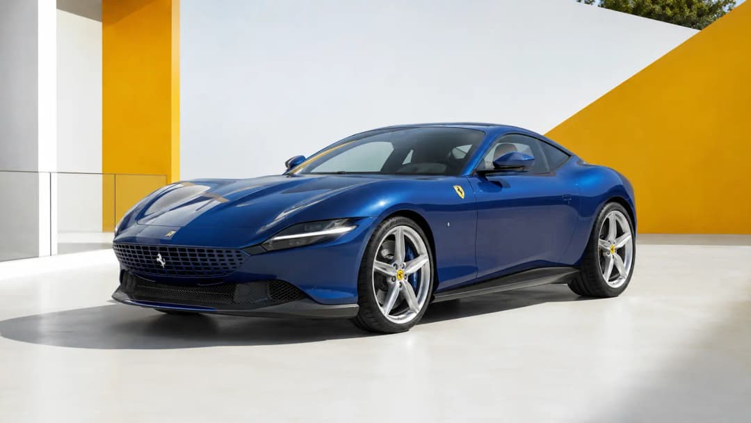 Ferrari Roma in vorderer Dreiviertelansicht