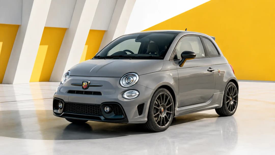 Abarth 500 in vorderer Dreiviertelansicht