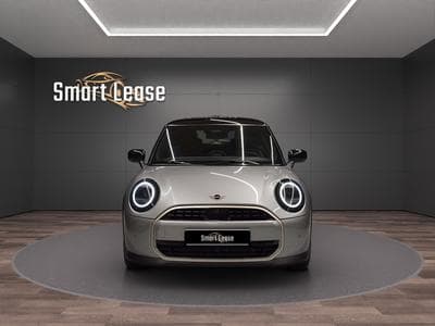 Mini Cooper Mini 3p 156 Favoured (2024) - Photo 1