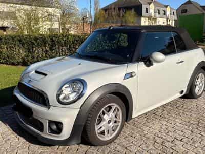 Mini Cabrio Cooper Mini Cooper S Cabrio (2015) - Photo 1