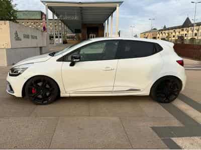 Renault Clio RS (2016) - Photo 1