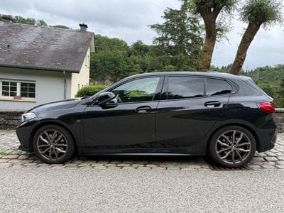 BMW 120 Shadow line (2023) - Foto 1
