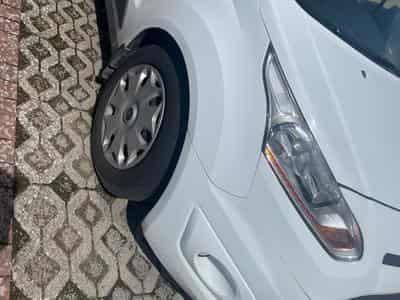 Ford Tourneo Connect (2014) - Photo 1