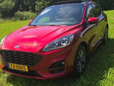 Ford Kuga ST-LINE (2022) - Photo 1