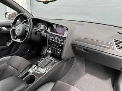 Audi RS4 (2015) - Photo 11
