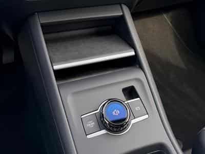 VW Tiguan 1.5 Life eTSI DSG7 (2025) - Photo 3
